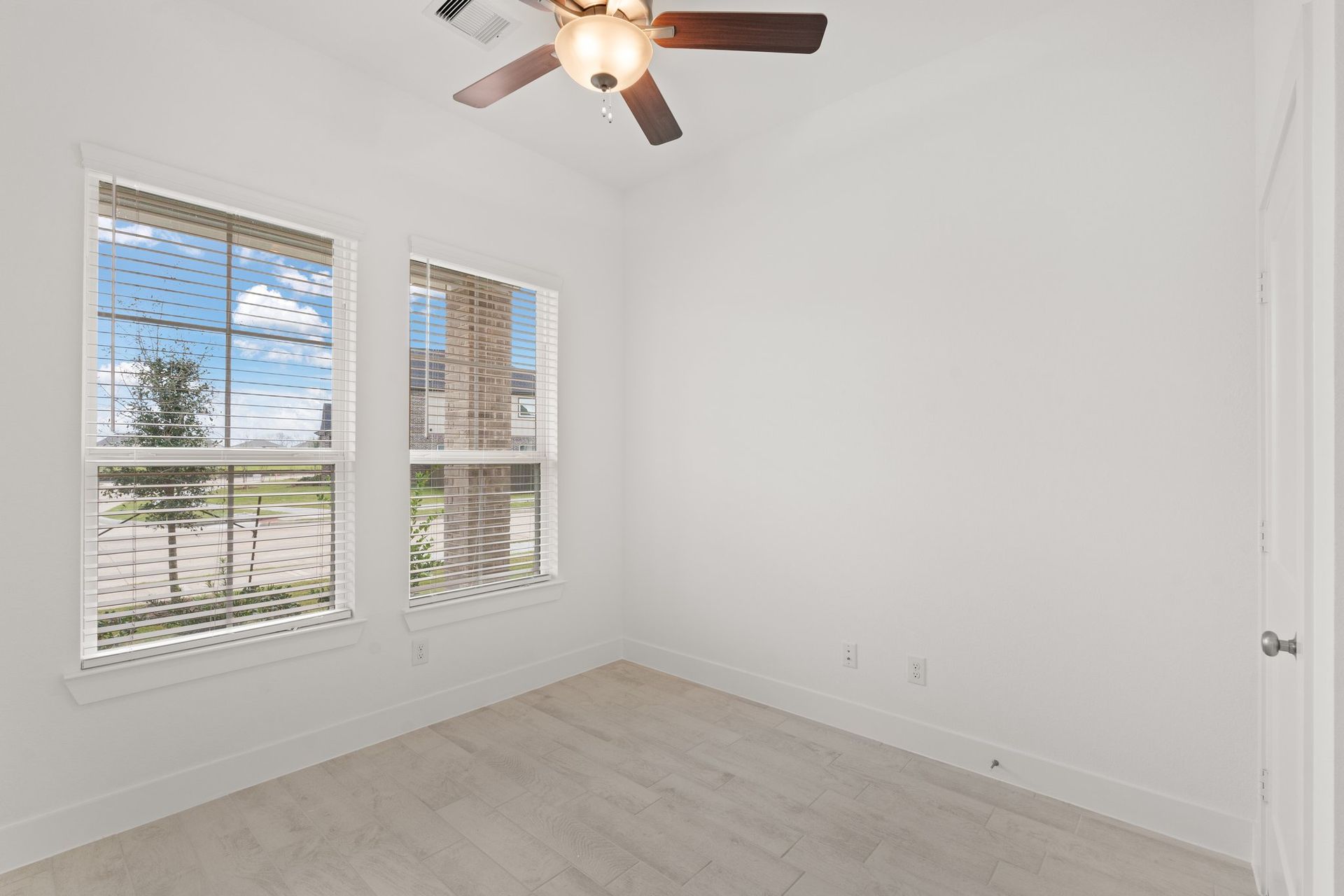 8-web-or-mls-MK301403-1.jpg