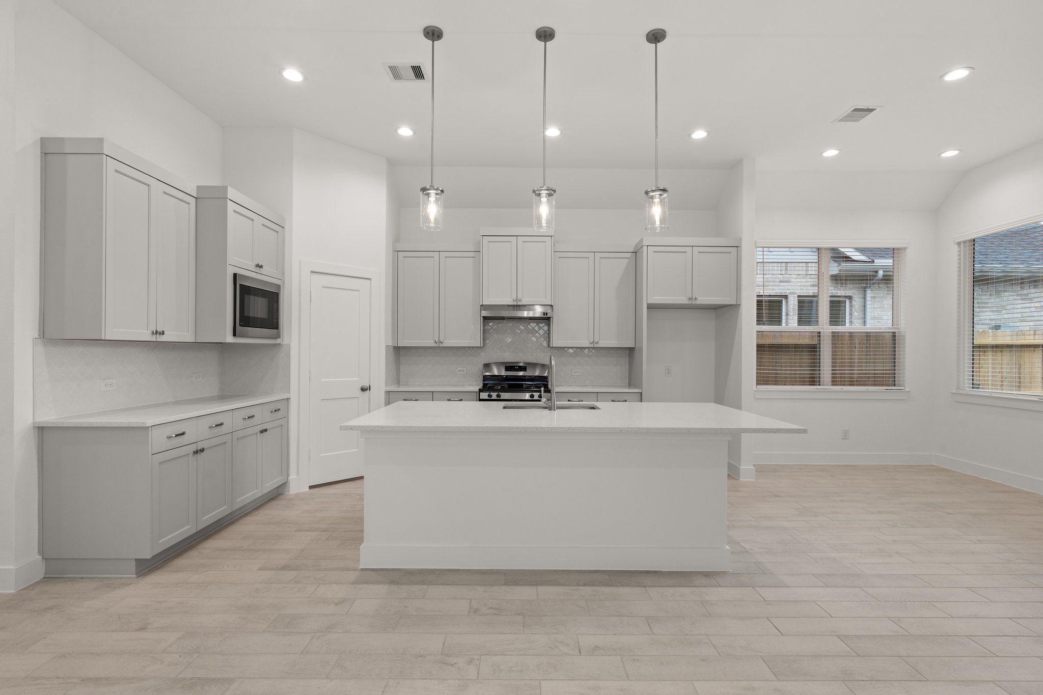 18-web-or-mls-MK301432-1.jpg