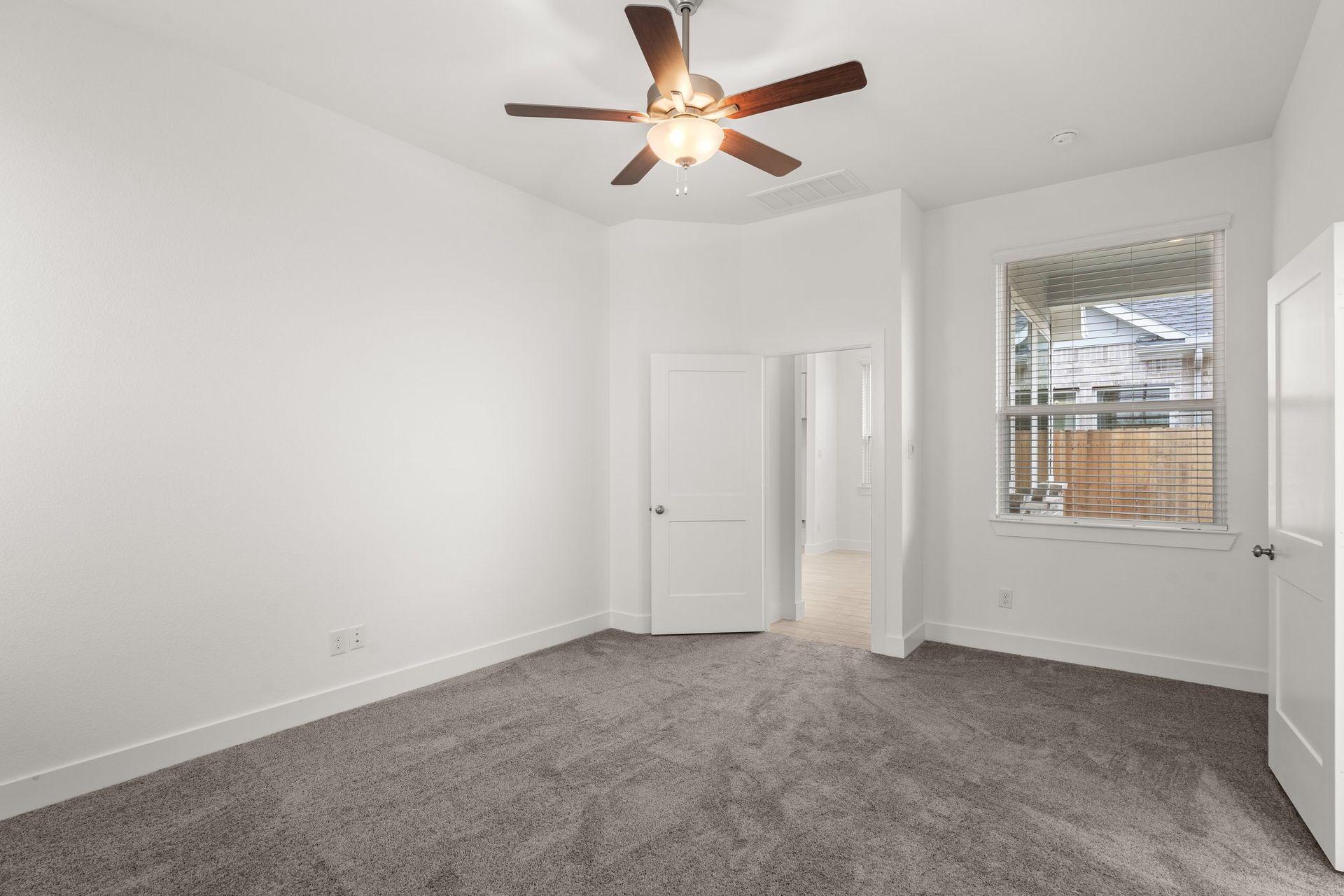 23-web-or-mls-MK301448-1.jpg