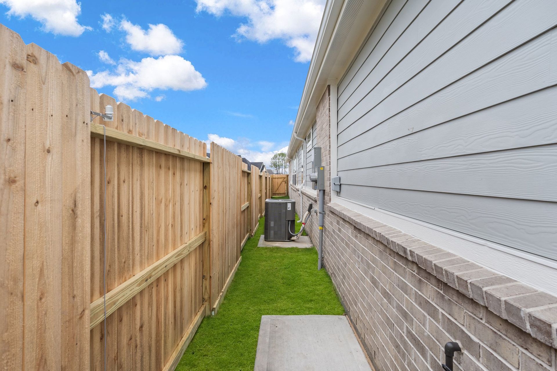 30-web-or-mls-MK301471-1.jpg