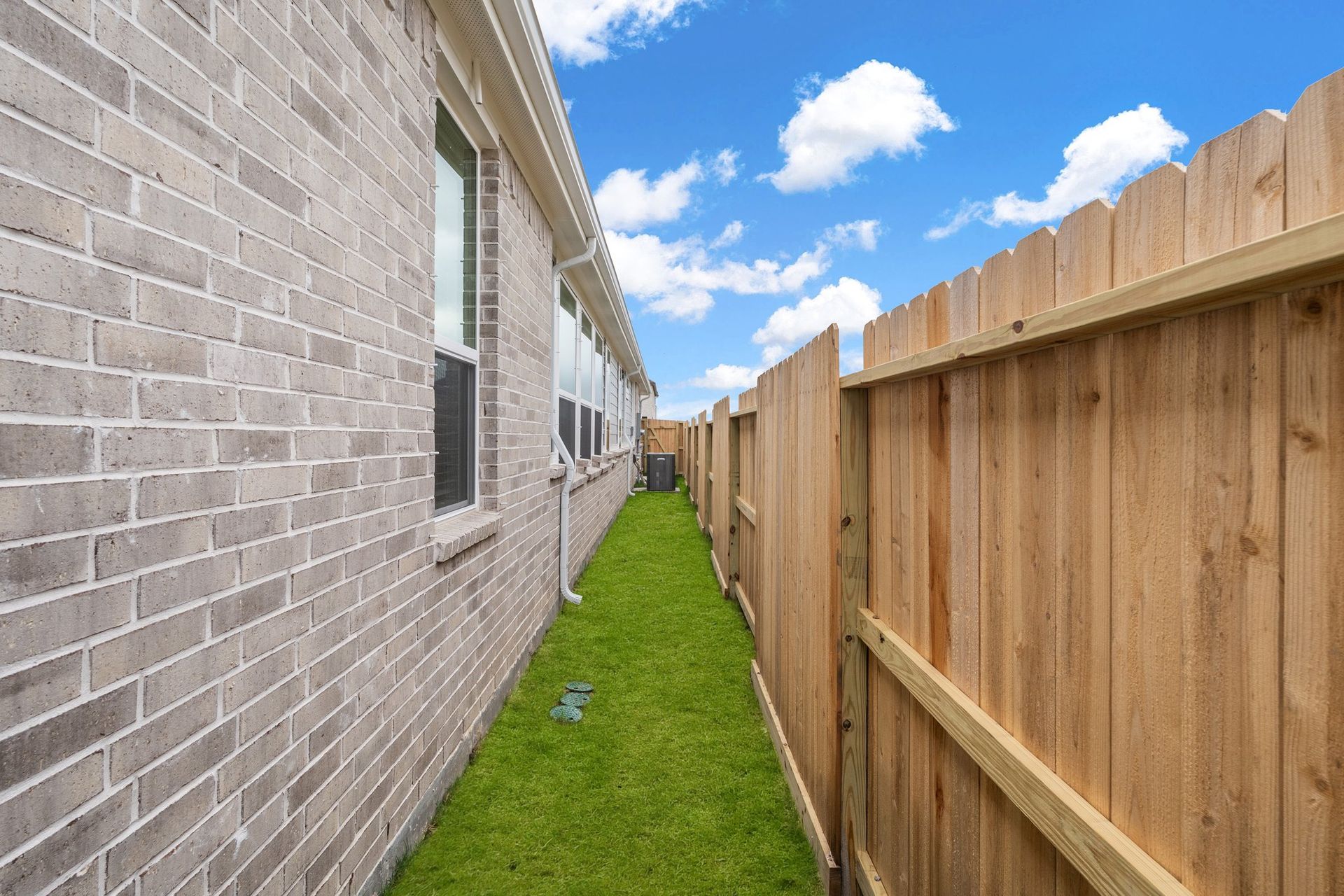 31-web-or-mls-MK301474-1.jpg