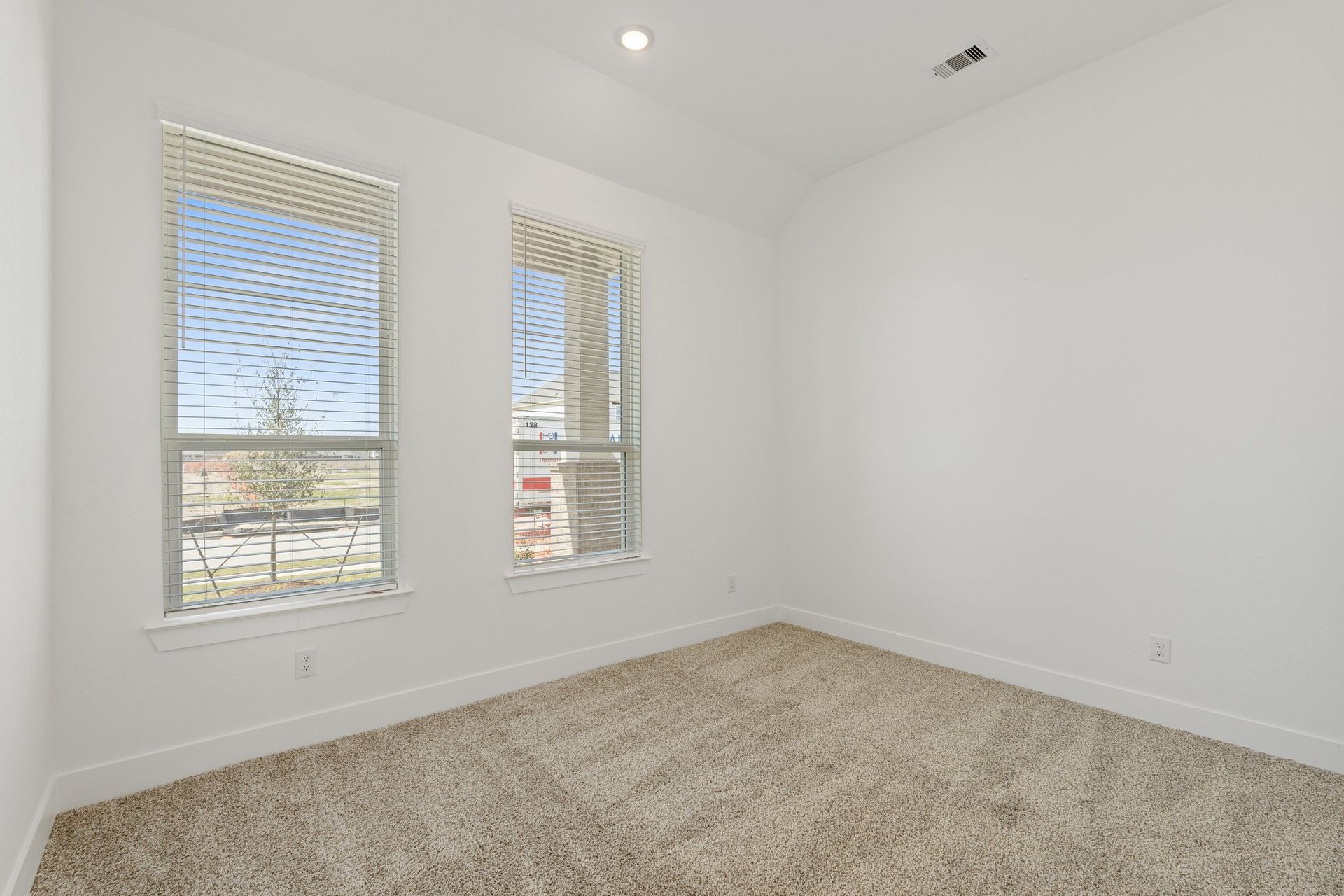 8-web-or-mls-AMC02941.jpg