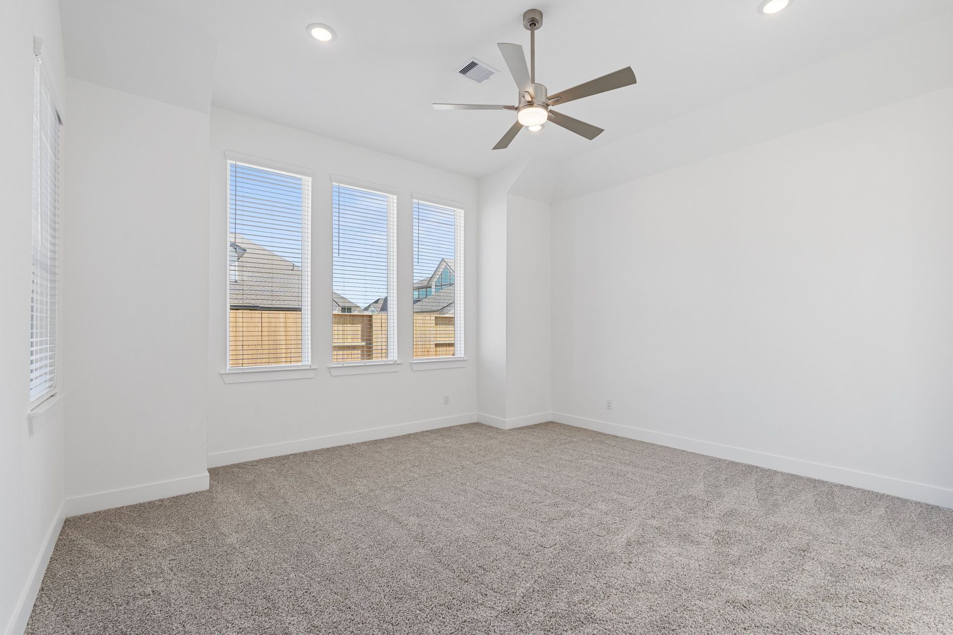 16-web-or-mls-AMC02965.jpg