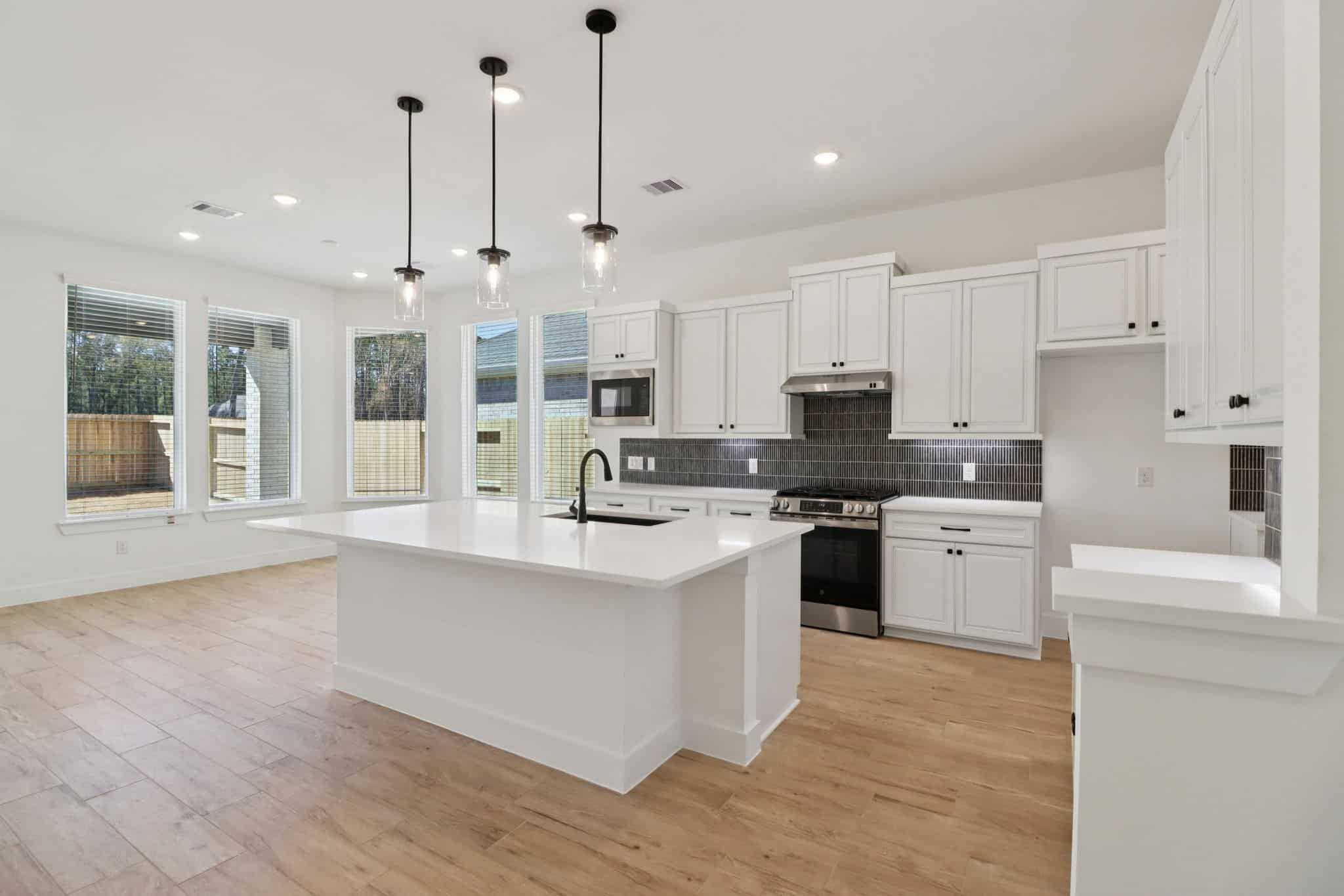 9-web-or-mls-9742-Roaring-River-Fls-Ln-S0702-009.jpg