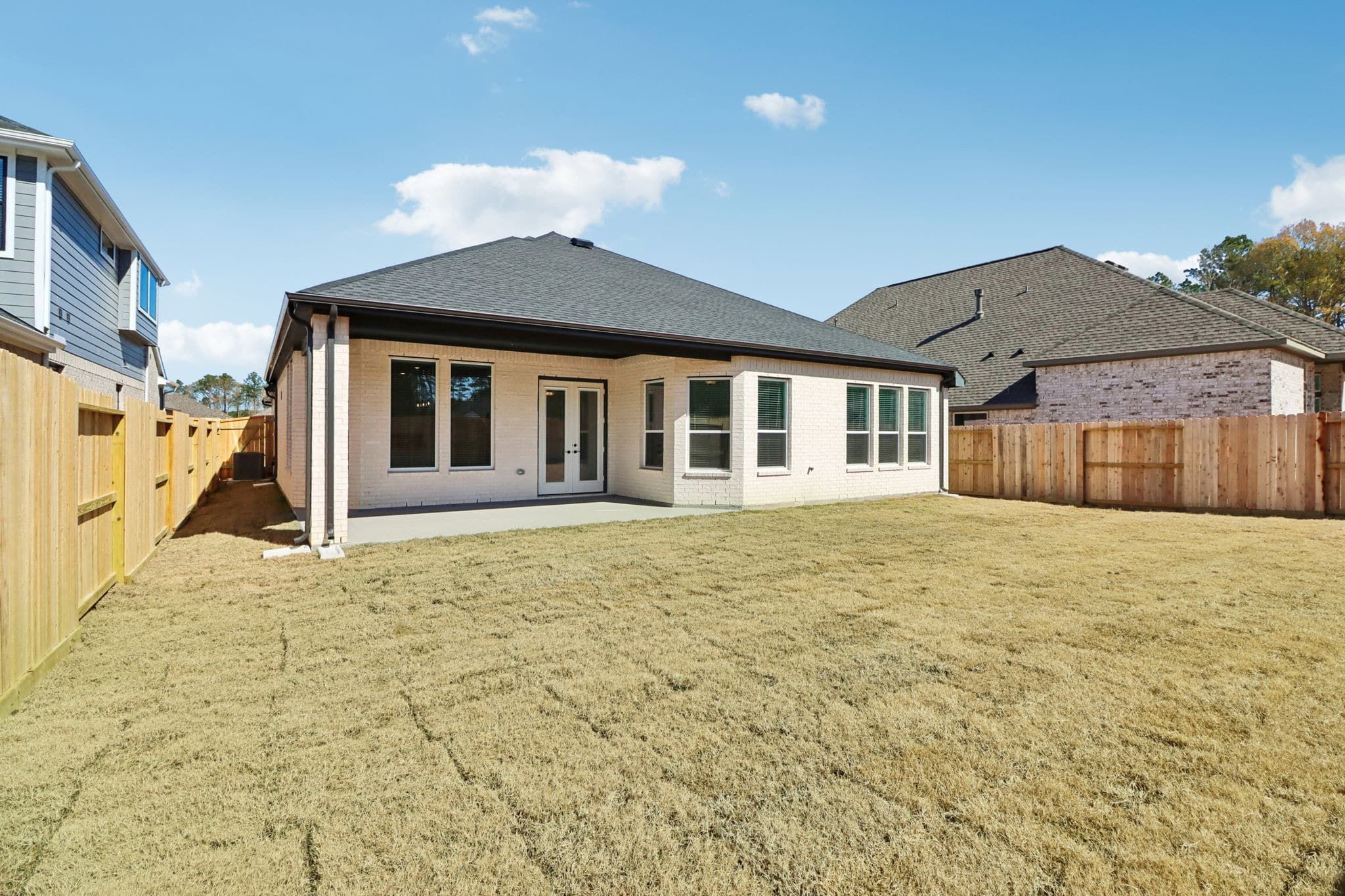 28-web-or-mls-9742-Roaring-River-Fls-Ln-S0702-028.jpg