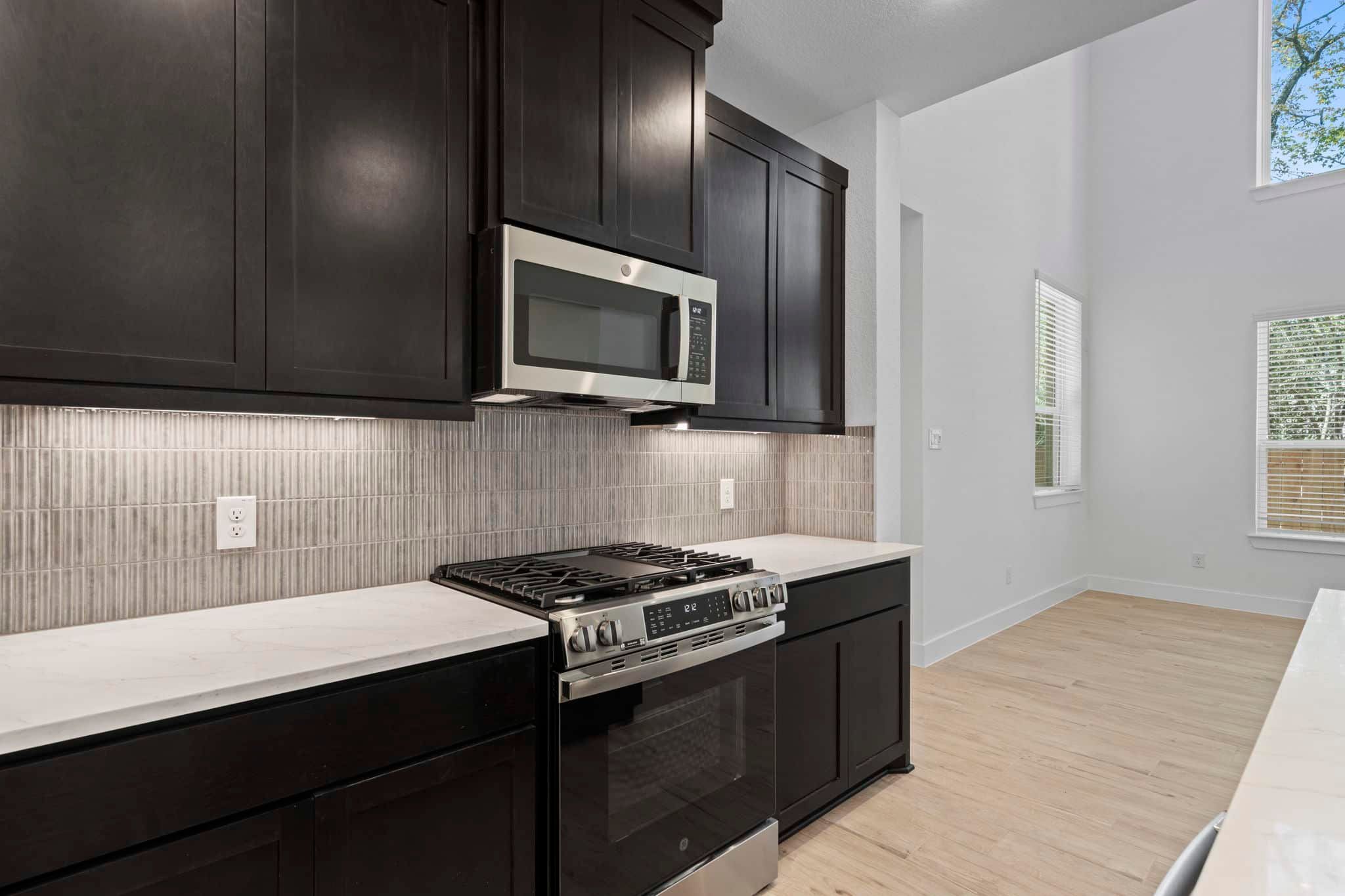 10-web-or-mls-DSC03693-1.jpg