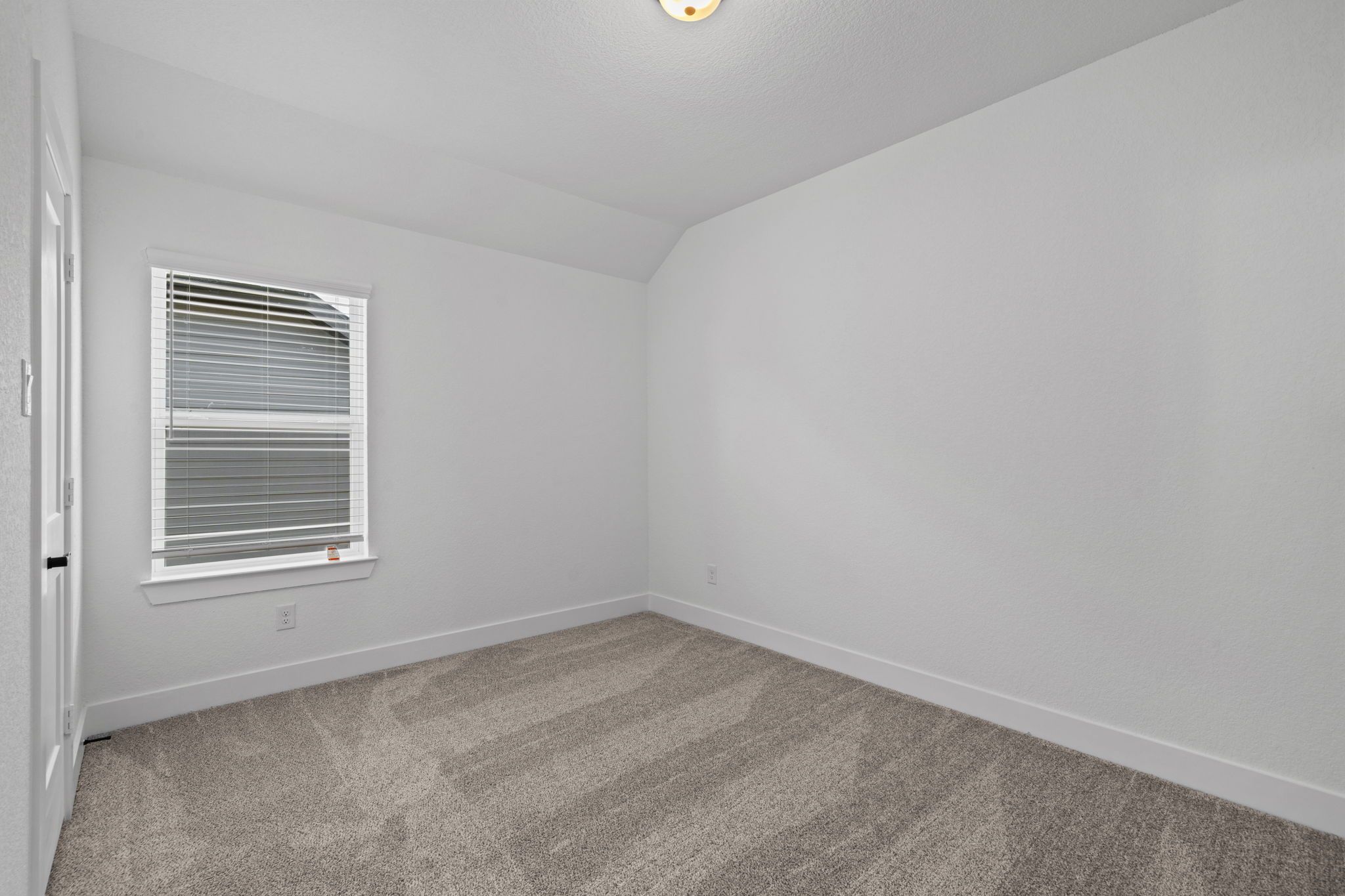 28-web-or-mls-DSC03738-1.jpg