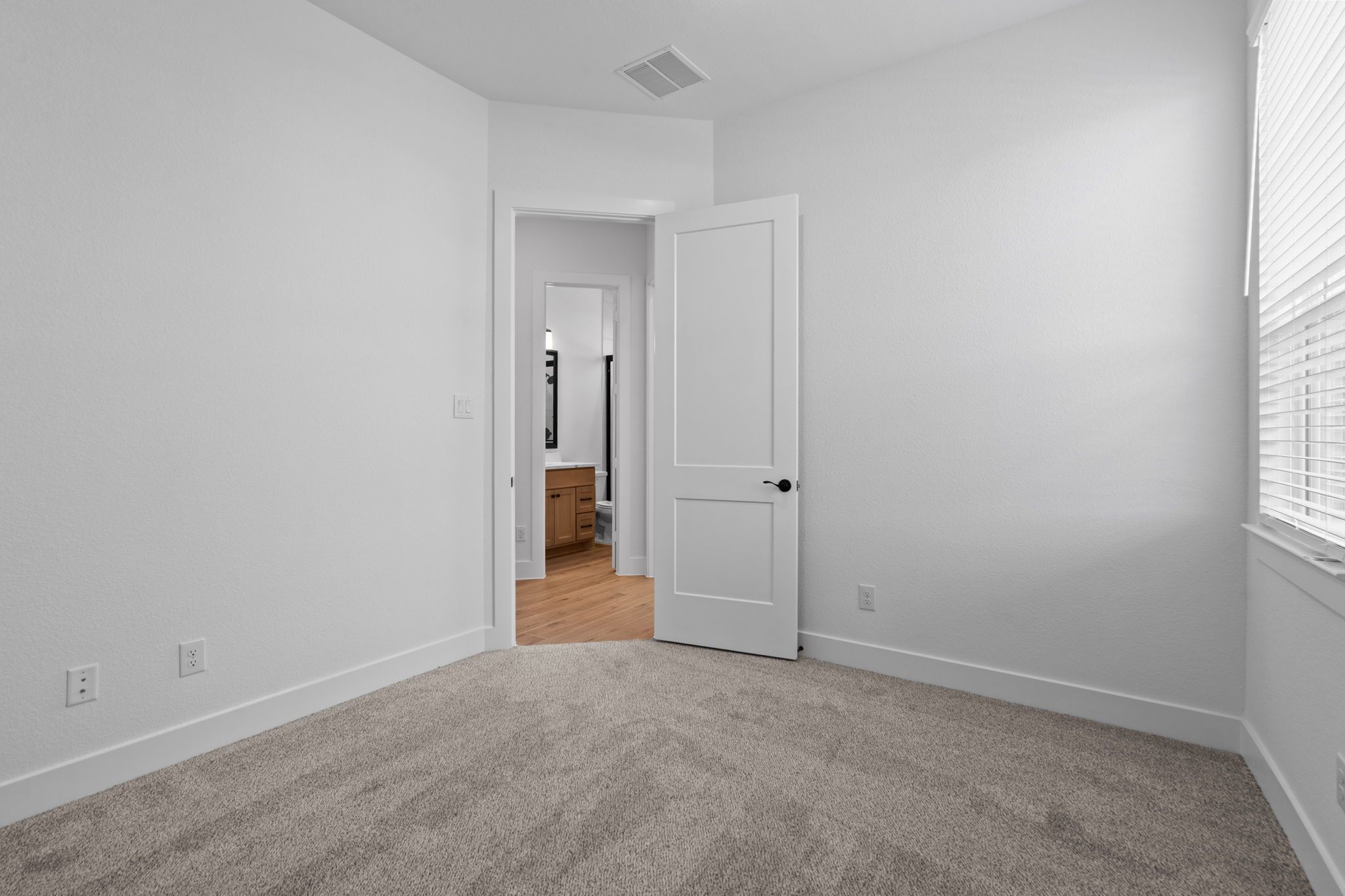 25-web-or-mls-DSC05325-1.jpg