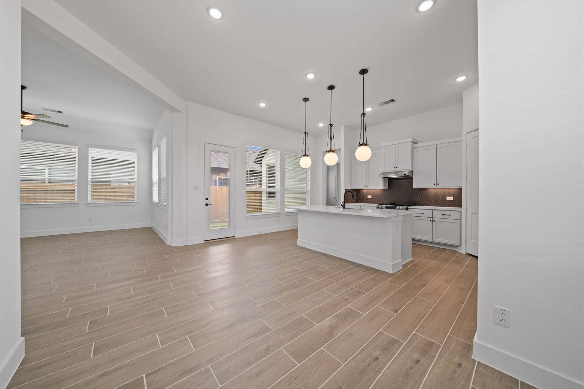 12-web-or-mls-DSC07441.jpg