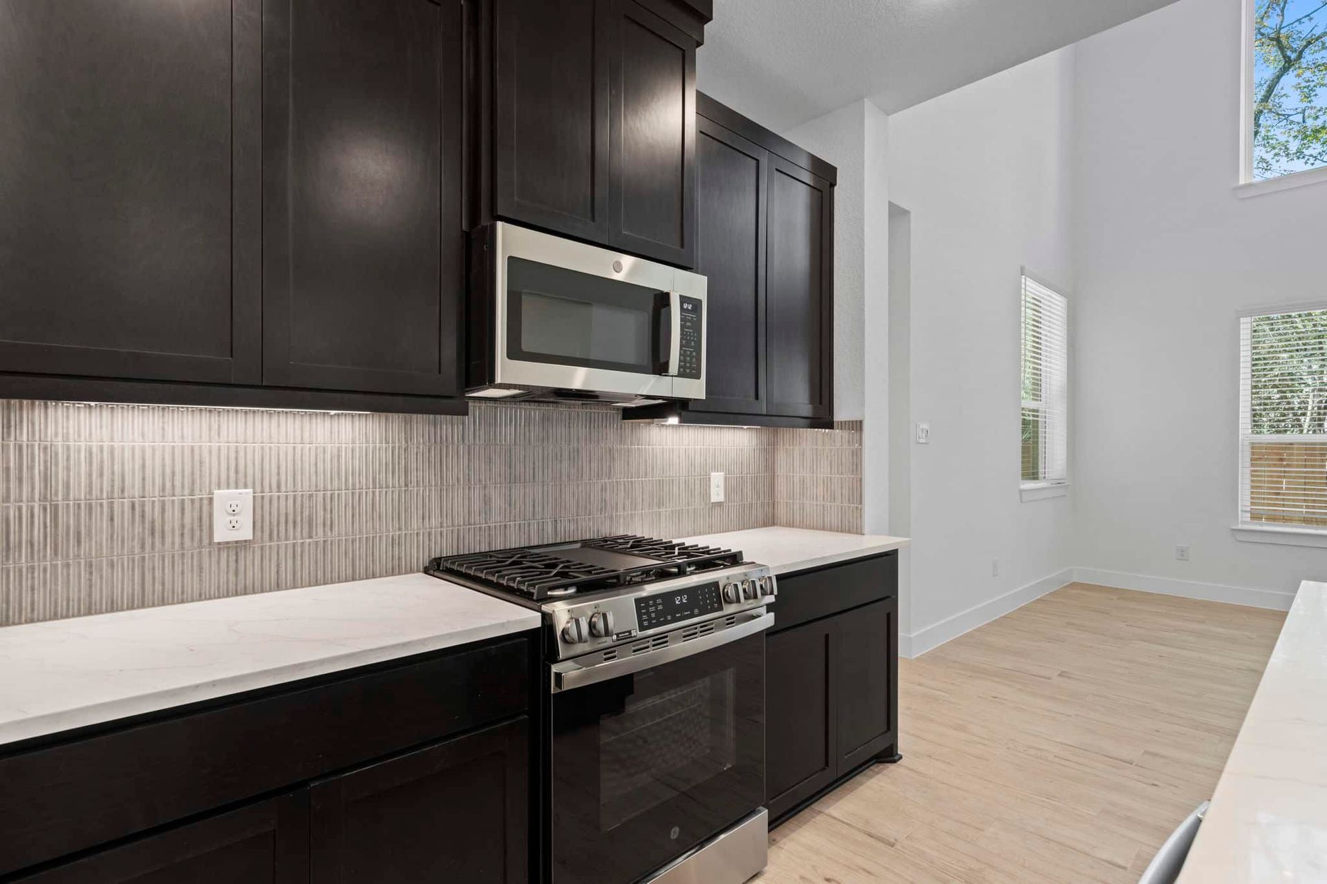 10-web-or-mls-DSC03693-1.jpg