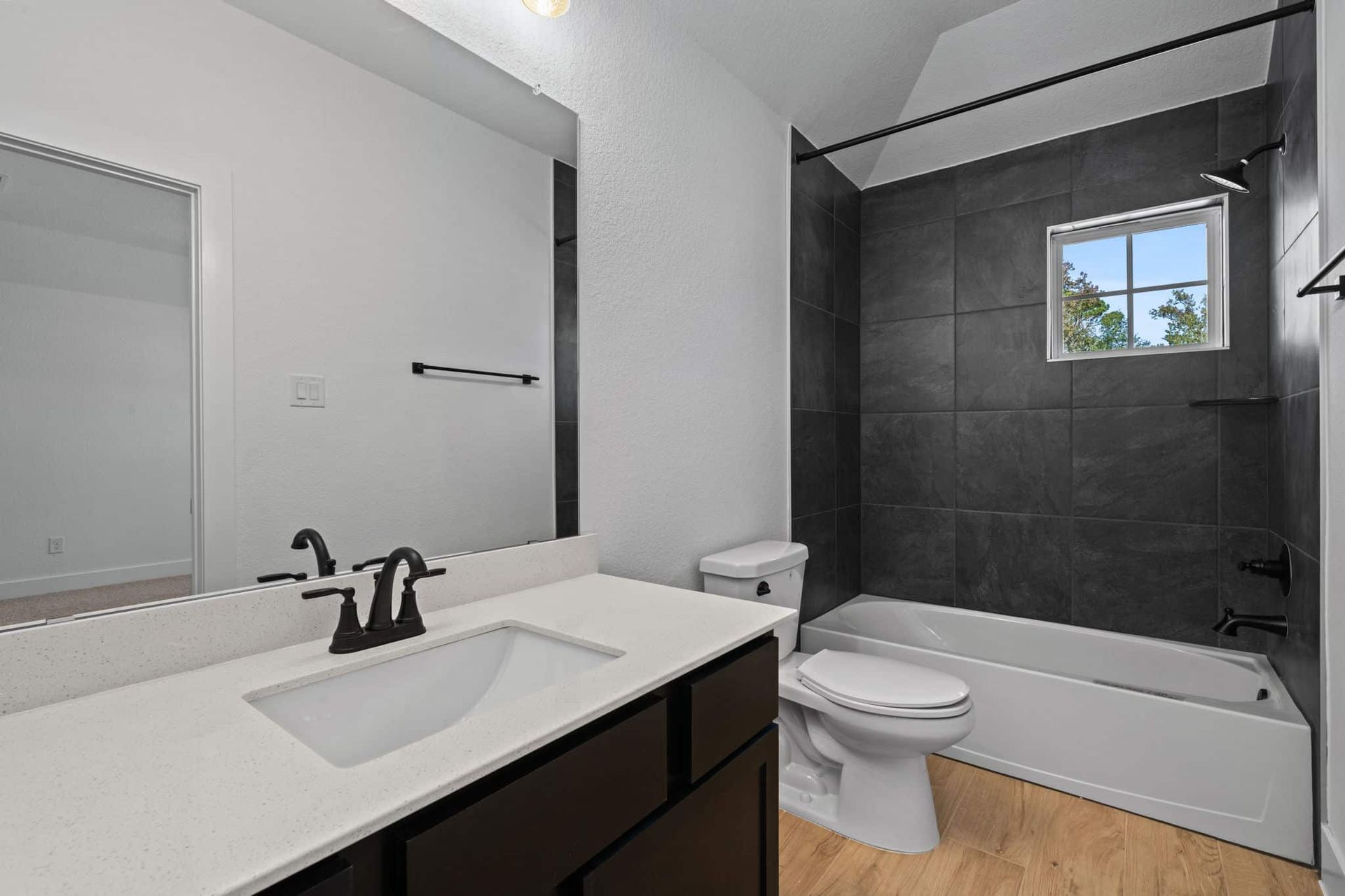 18-web-or-mls-DSC03750-1.jpg