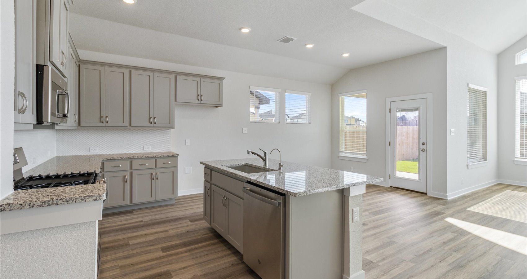CTX-chesmar-meganfloorplan-3141Morlanga-kitchen3.jpg