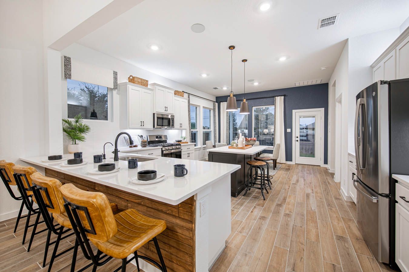 ctx-chesmarhomes-modelhome-LYNDONfloorplan-2994ENZ-sliders-24-of-33.jpg