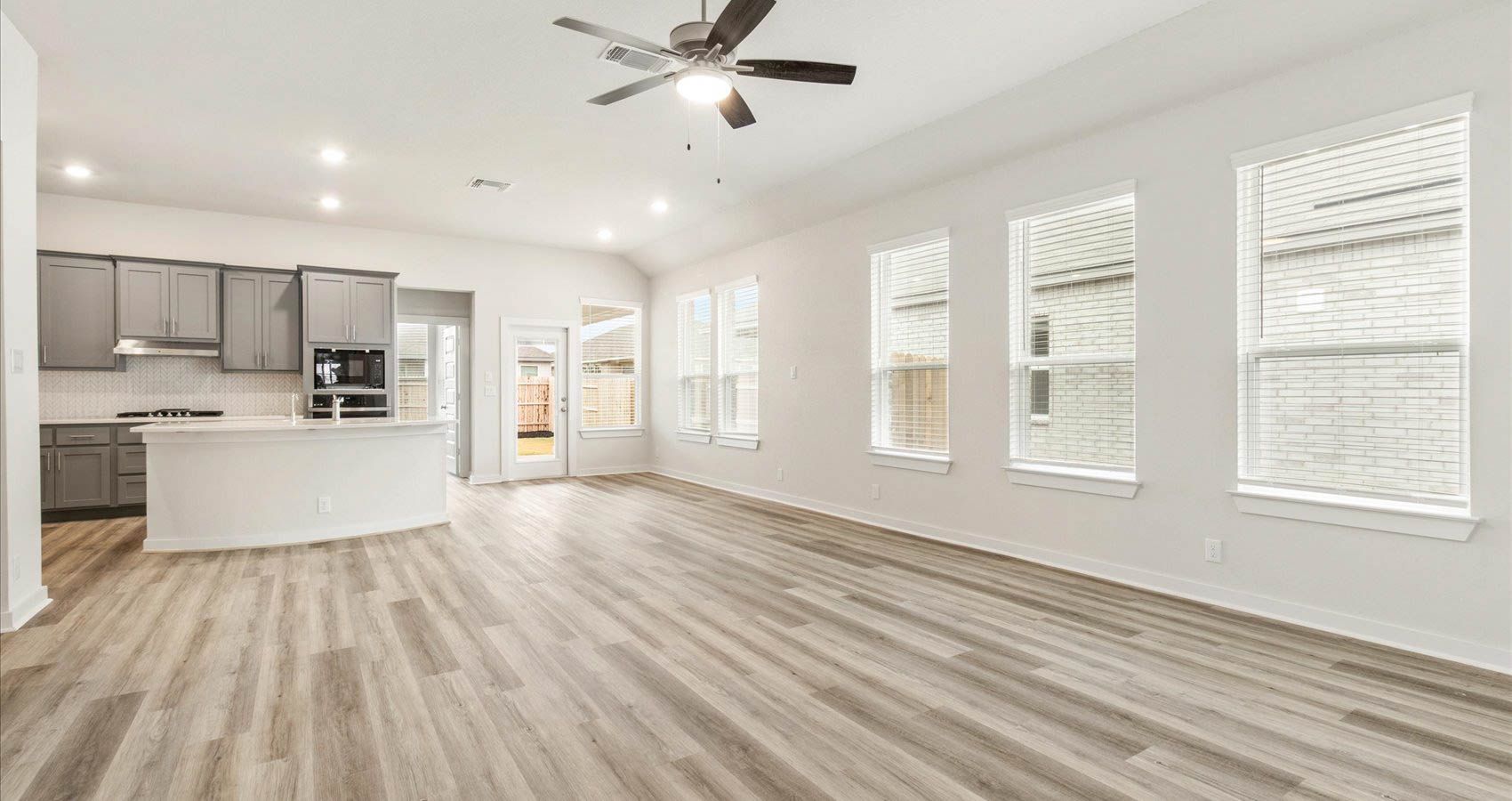 CTX-CHESMAR-CONNORfloorplan-1914Esplanade-sliders-5-of-14.jpg