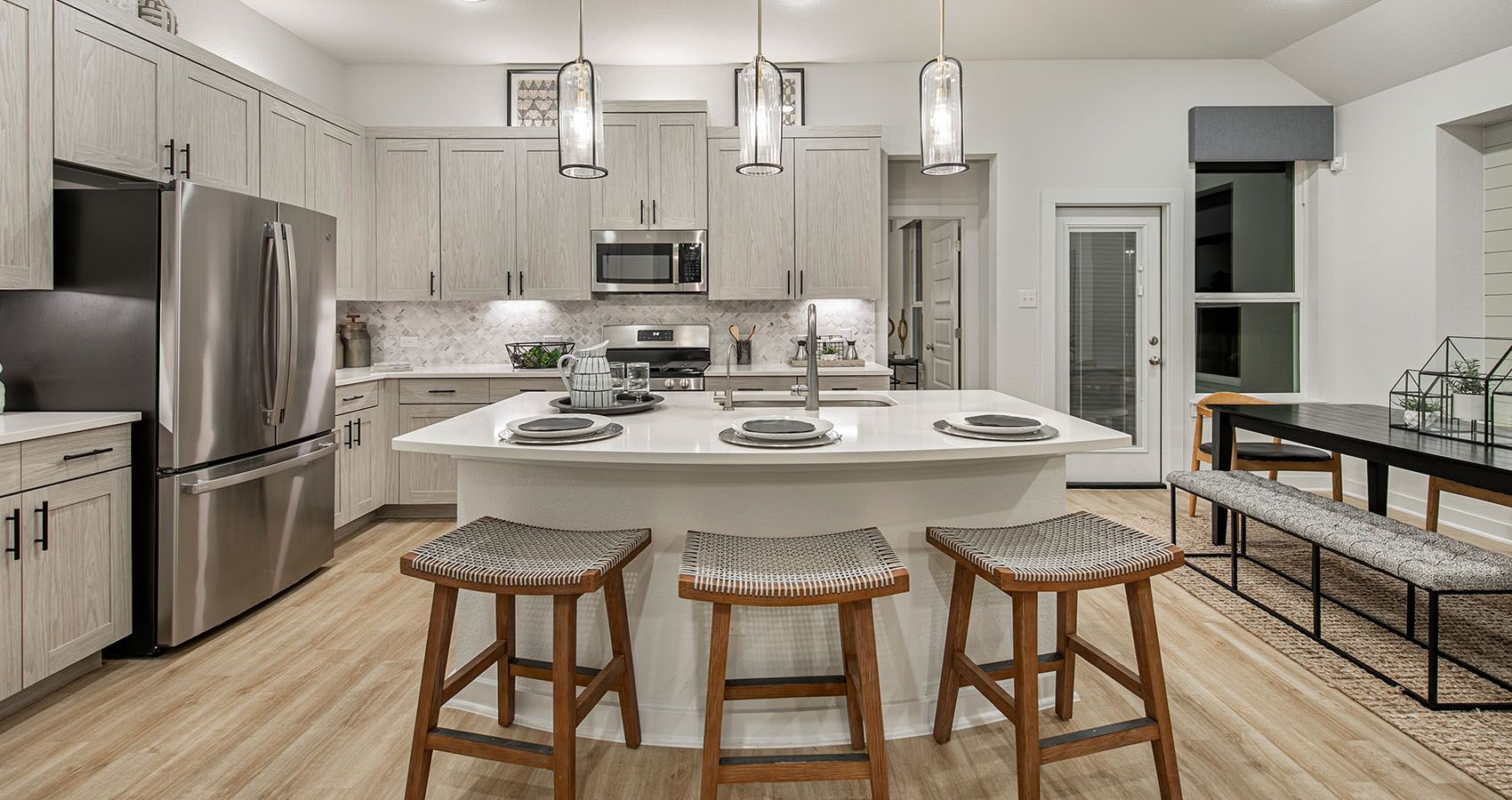 4.CTX-chesmarhomes-ANDREW-modelhome-kitchen.jpg