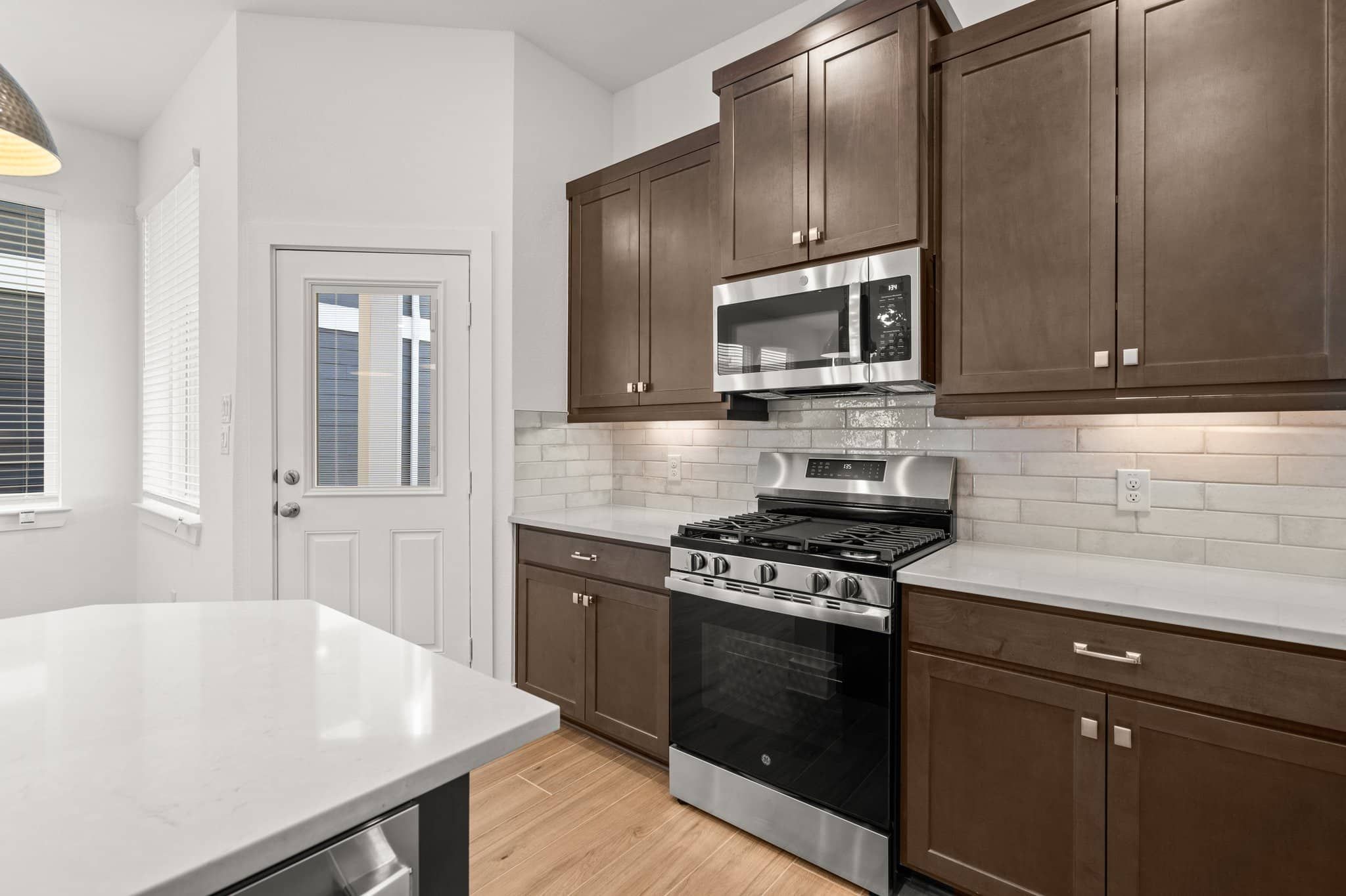 12-web-or-mls-DSC01158.jpg