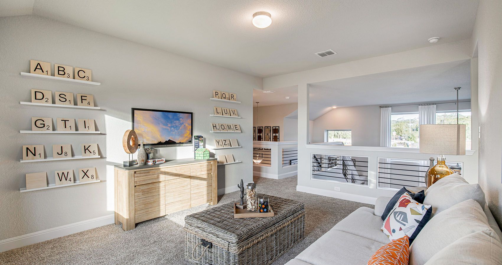 SATX-chesmarhomes-Lincoln-MODEL-Slider-08.jpg