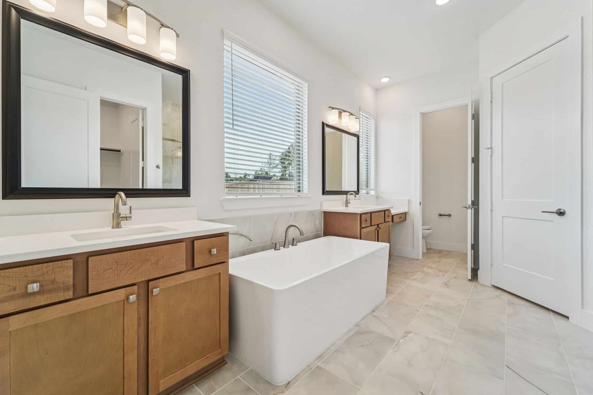 36-web-or-mls-25926-North-Outrider-Circle-S1001-036.jpg