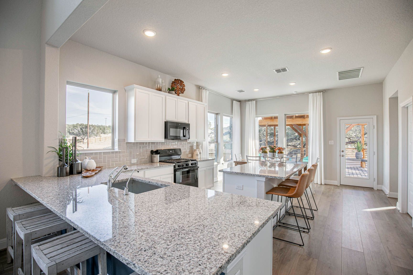 SA-chesmarhomes-Lincoln-C-5646-Holly-Hollow-Slider-5-of-22.jpg