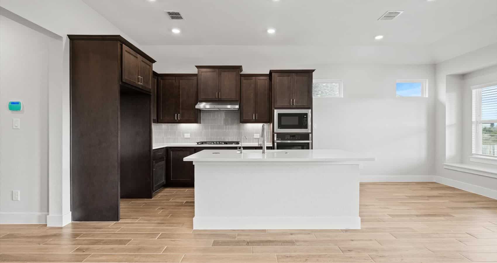 06-301-sawtooth-oak-6-1.jpg