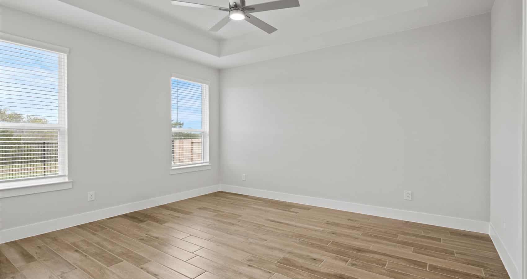 12-301-sawtooth-oak-12-1.jpg