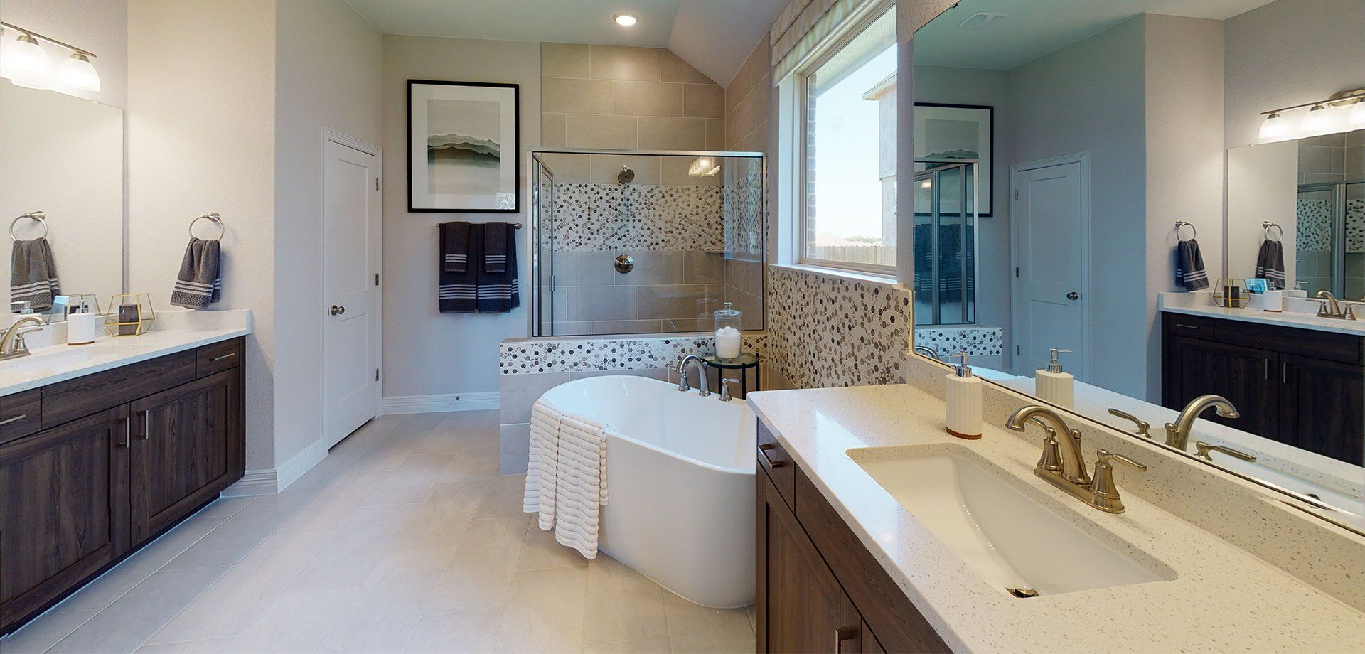 ATX-chesmarhomes-Branford-Sorento-Model-Master-Bath-slider.jpg