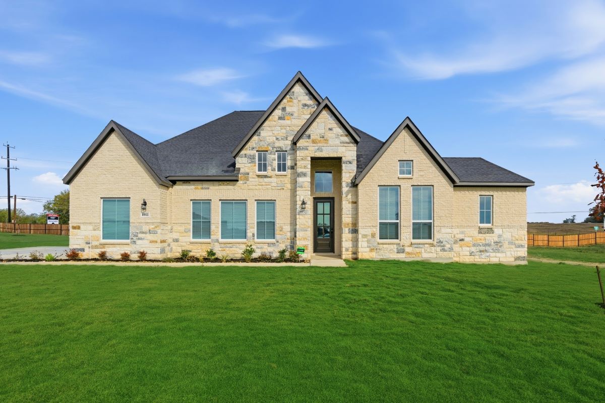 607 Lago Landing