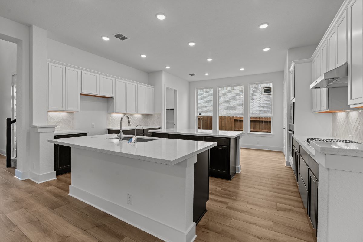 545 Sperling Falls. Cibolo, TX 78108