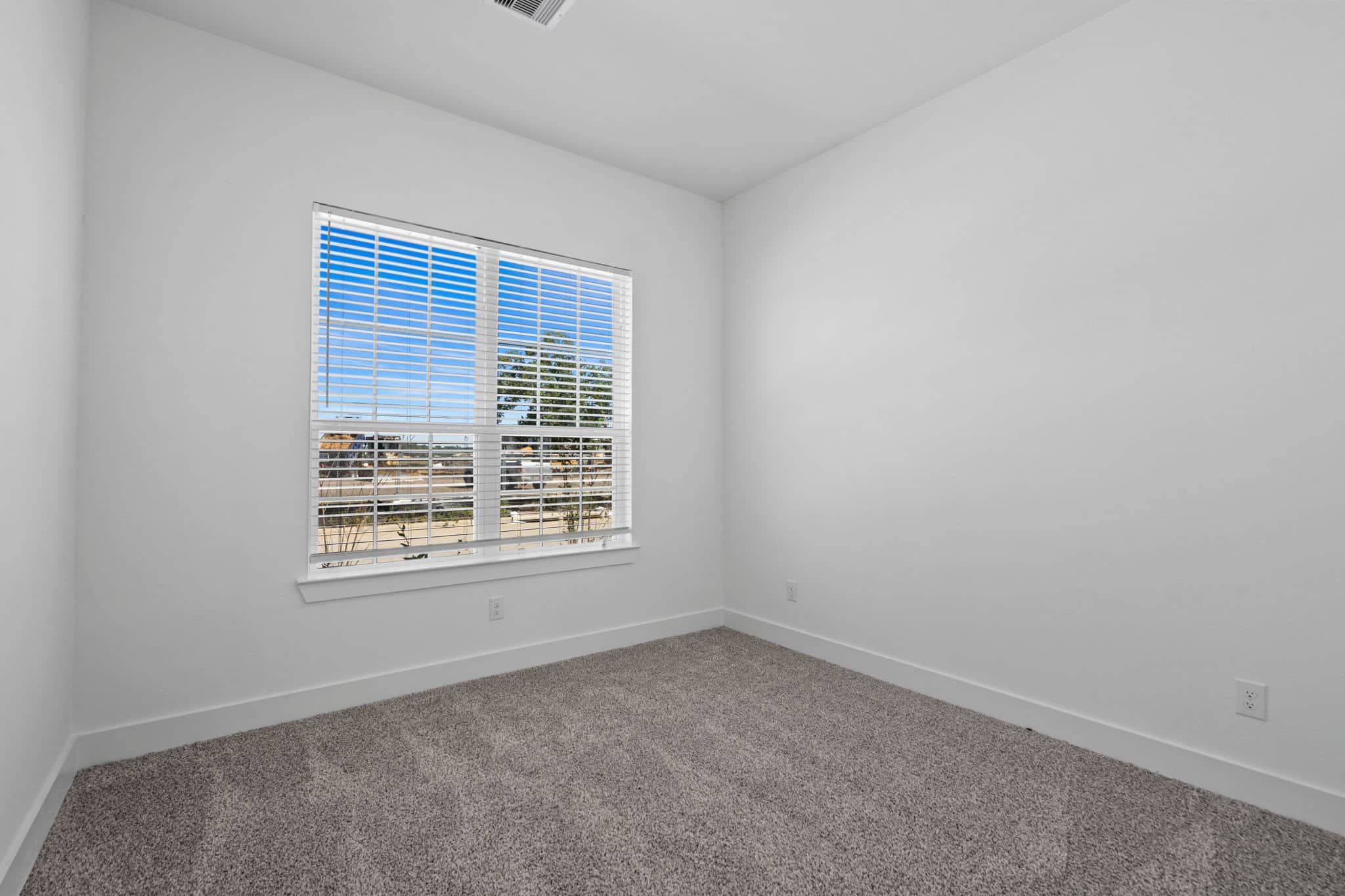 25-web-or-mls-DSC04907-1.jpg