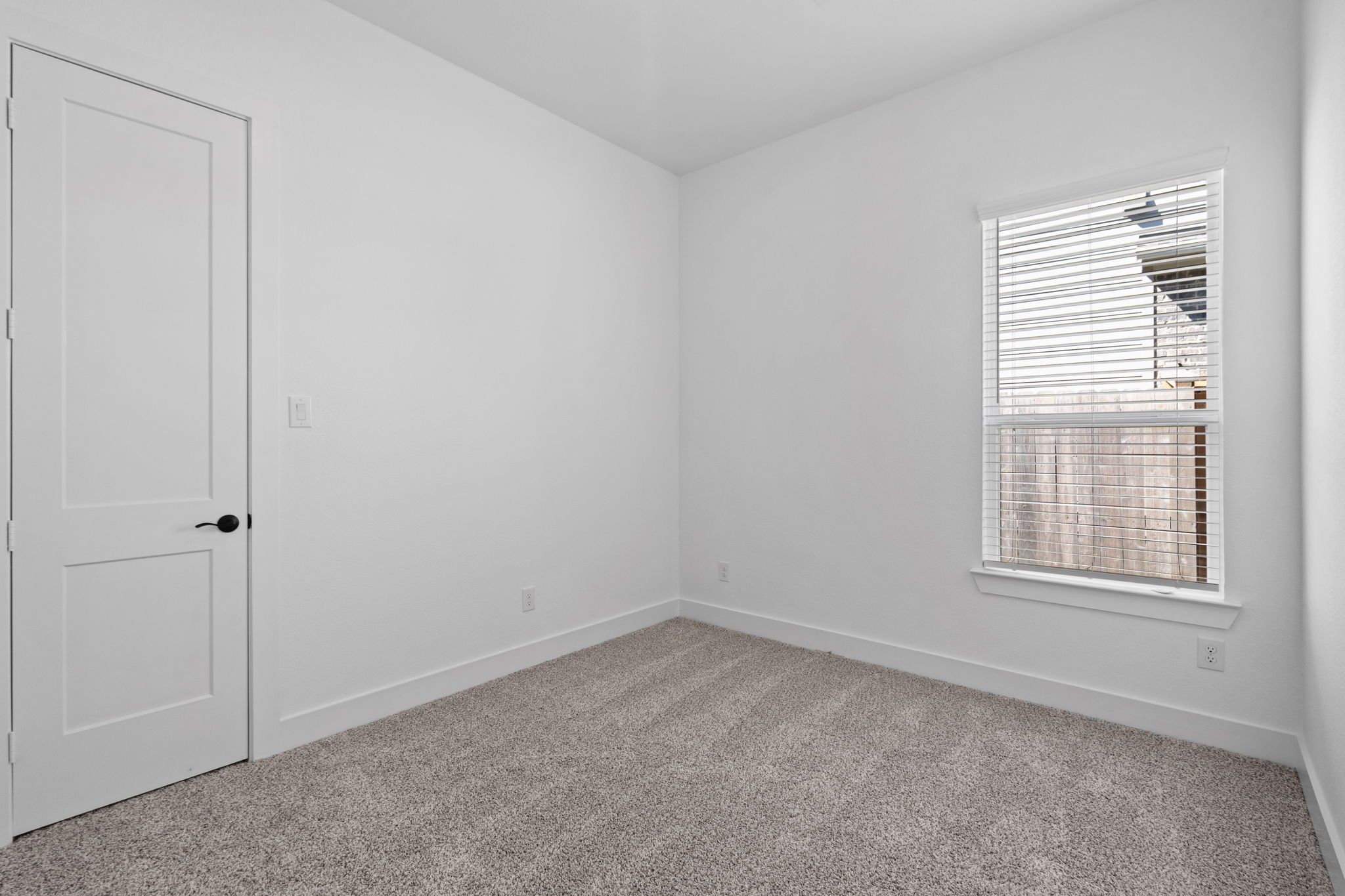 27-web-or-mls-DSC04928-1.jpg