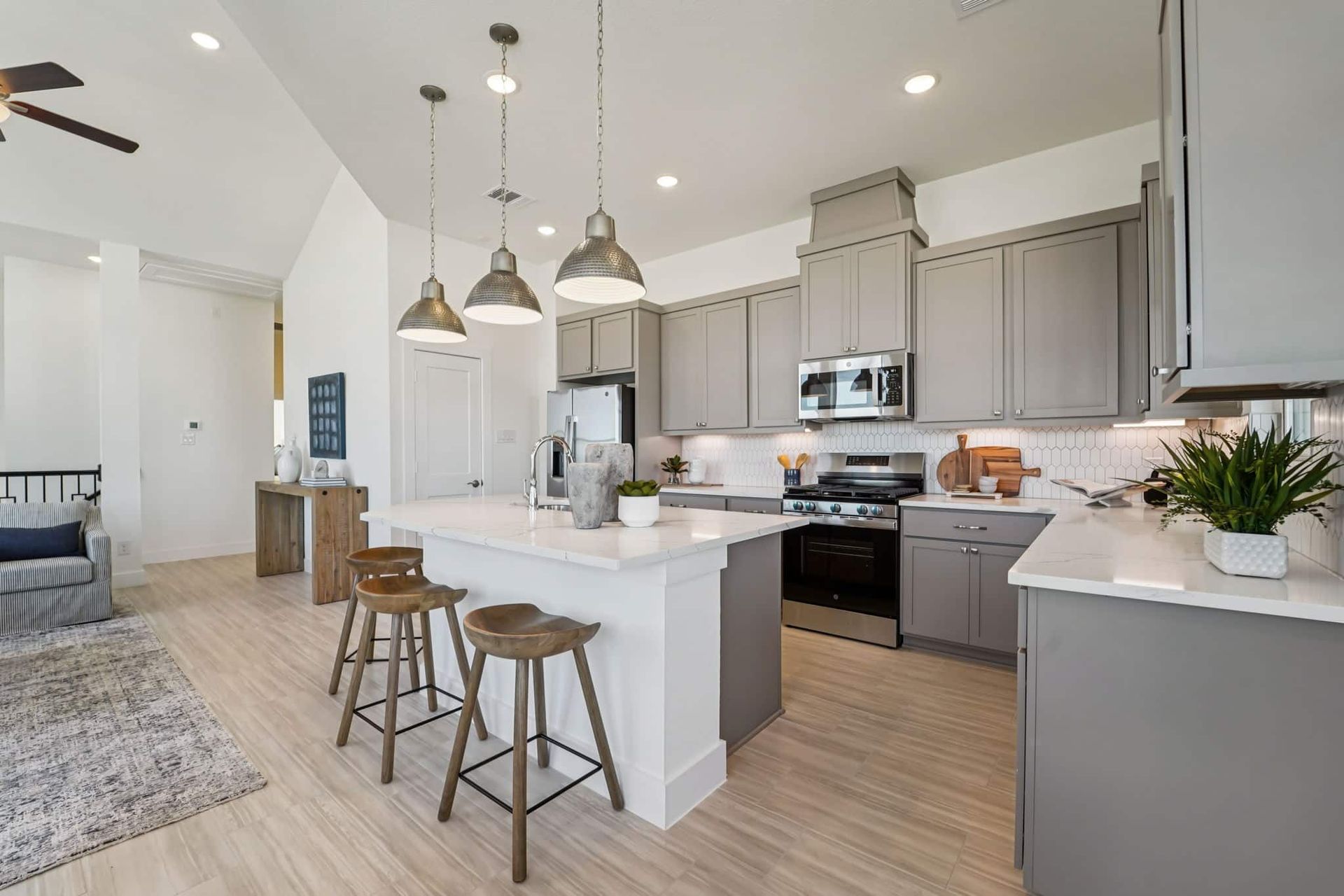 17-web-or-mls-12611-Grayson-County-Drive-S1112-017.jpg