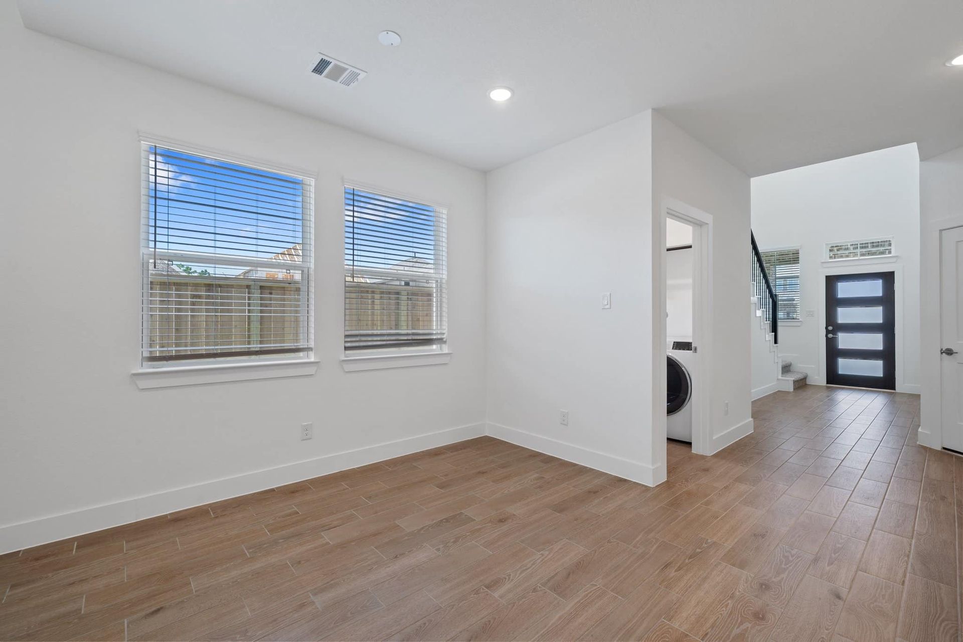 12-web-or-mls-DSC09658.jpg