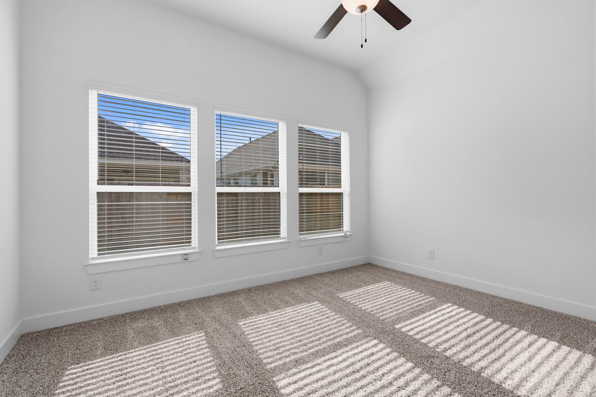 21-web-or-mls-DSC00359.jpg