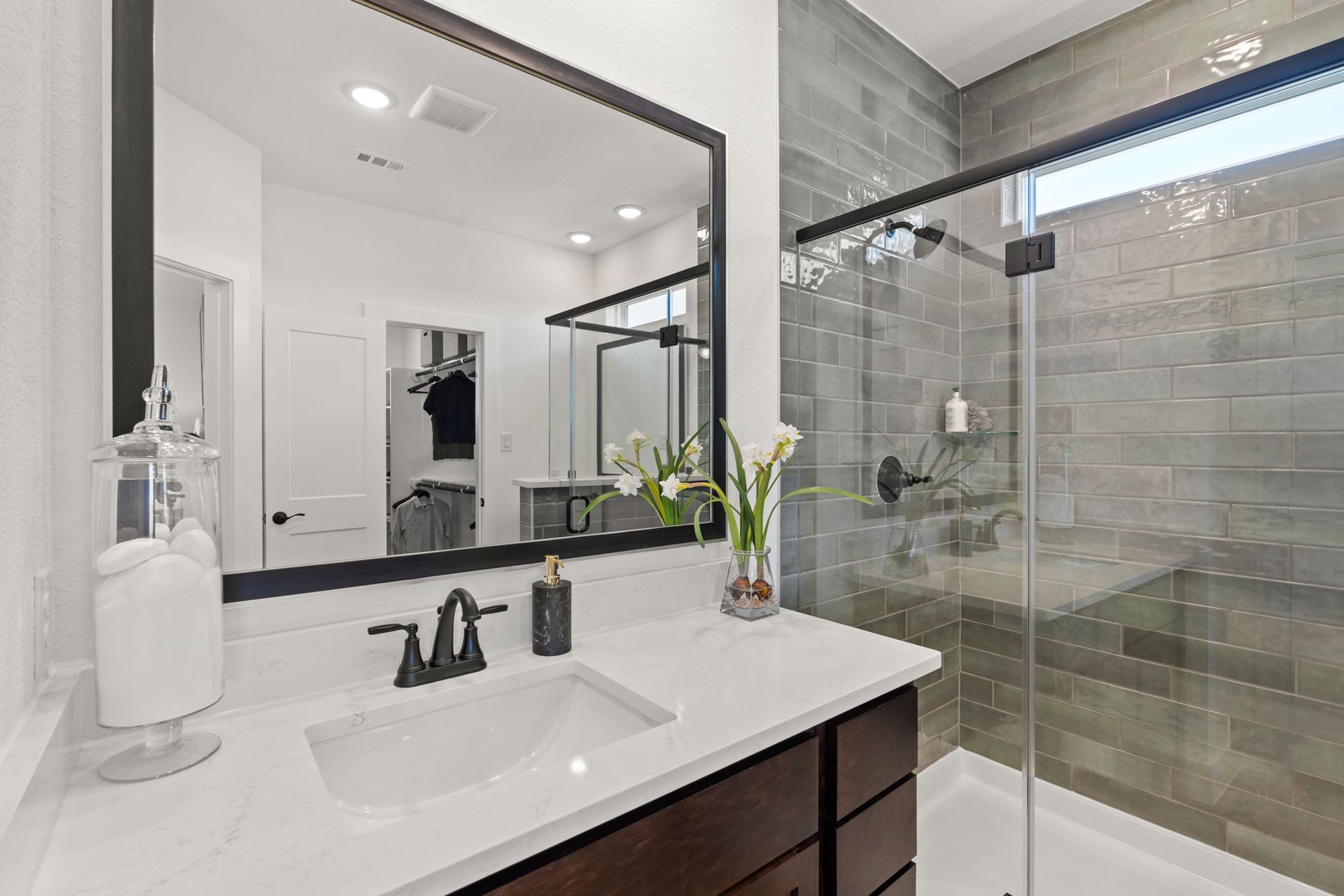 22-web-or-mls-MK300985.jpg