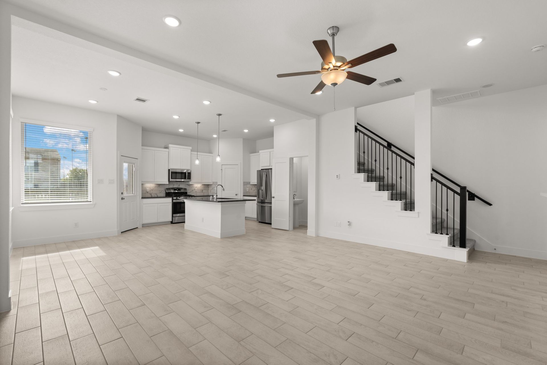 7-web-or-mls-MK303823.jpg