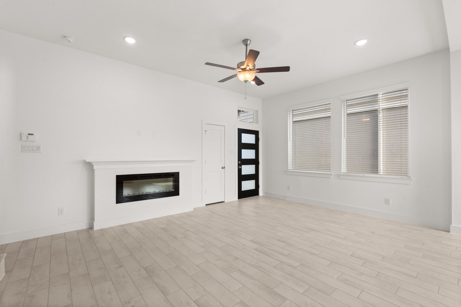 8-web-or-mls-MK303826.jpg