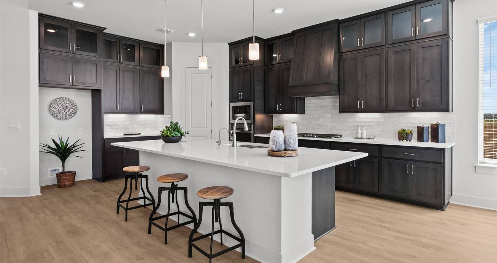 11-530-diamondleaf-staged-11-1.jpg