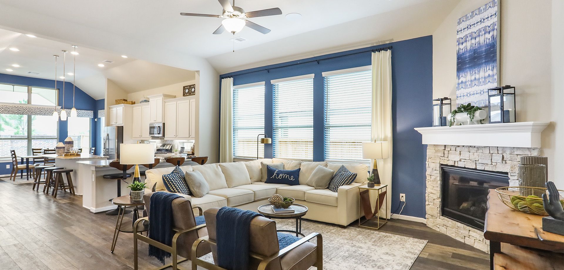 HOU-ChesmarHomes-Oakley-NorthGrove-Sliders-2.jpg