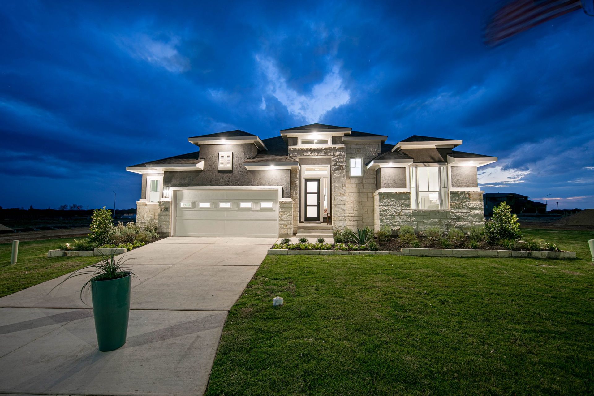 ctx-chesmarhomes-CHARLENEfloorplan-3612MullerOakPass-HI-res-36-of-37-scaled.jpg