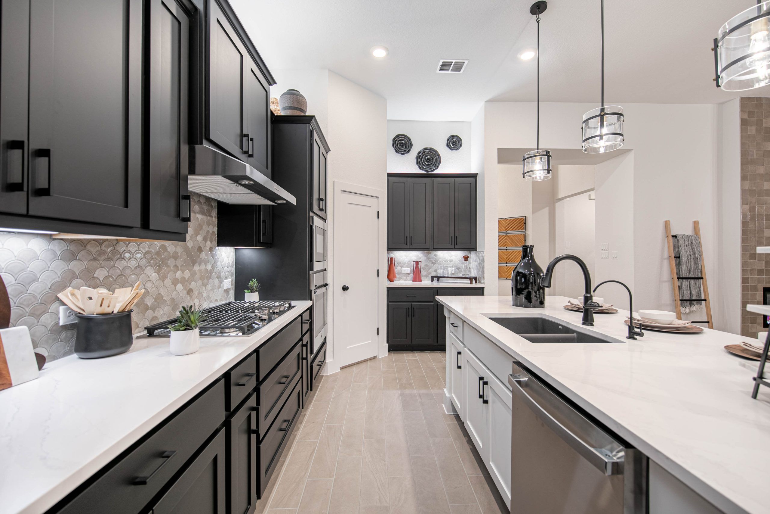 ctx-chesmarhomes-CHARLENEfloorplan-3612MullerOakPass-HI-res-33-of-37-scaled.jpg