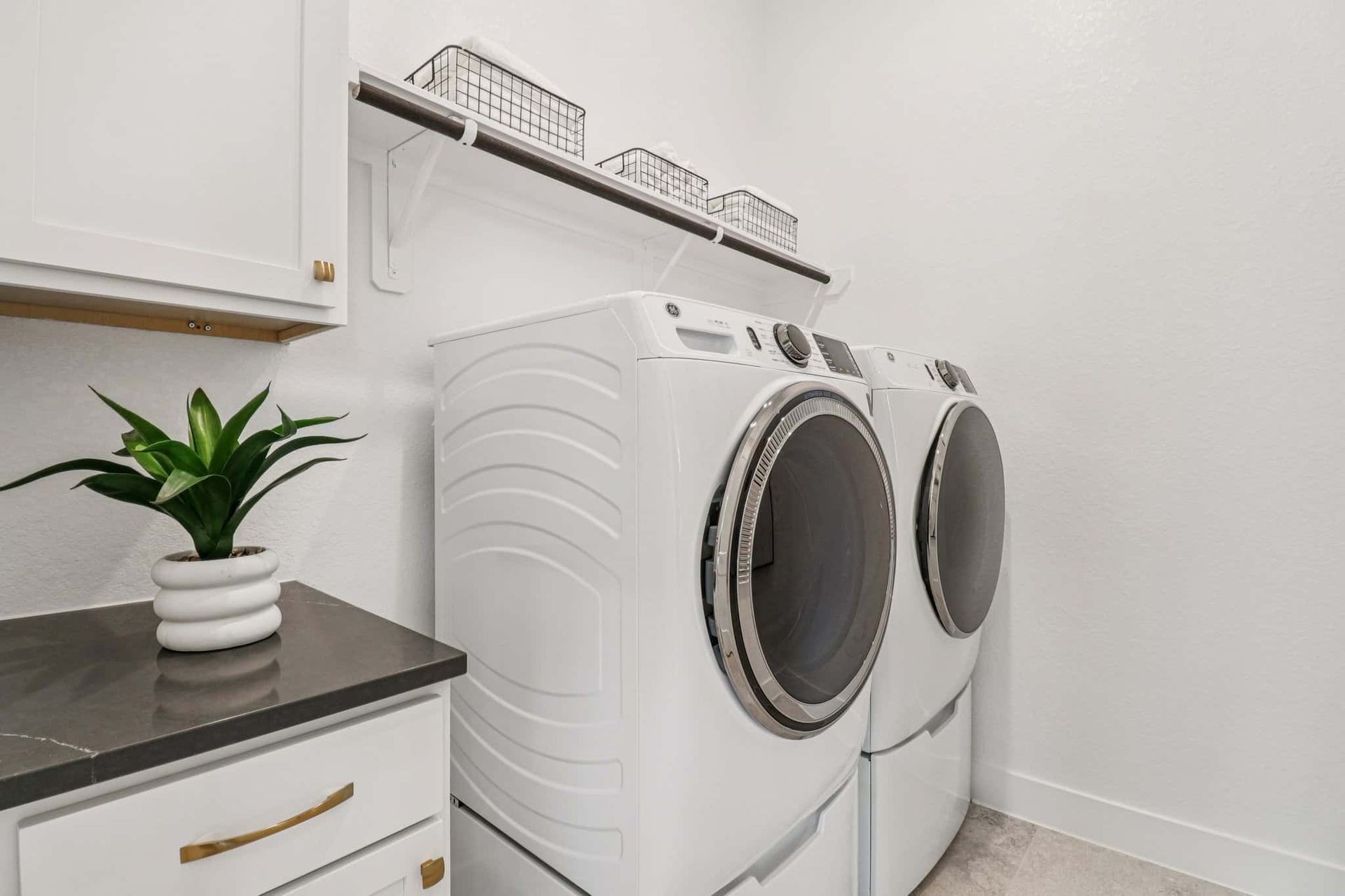 34-web-or-mls-Cold-Stream-Ln-S1811-034.jpg