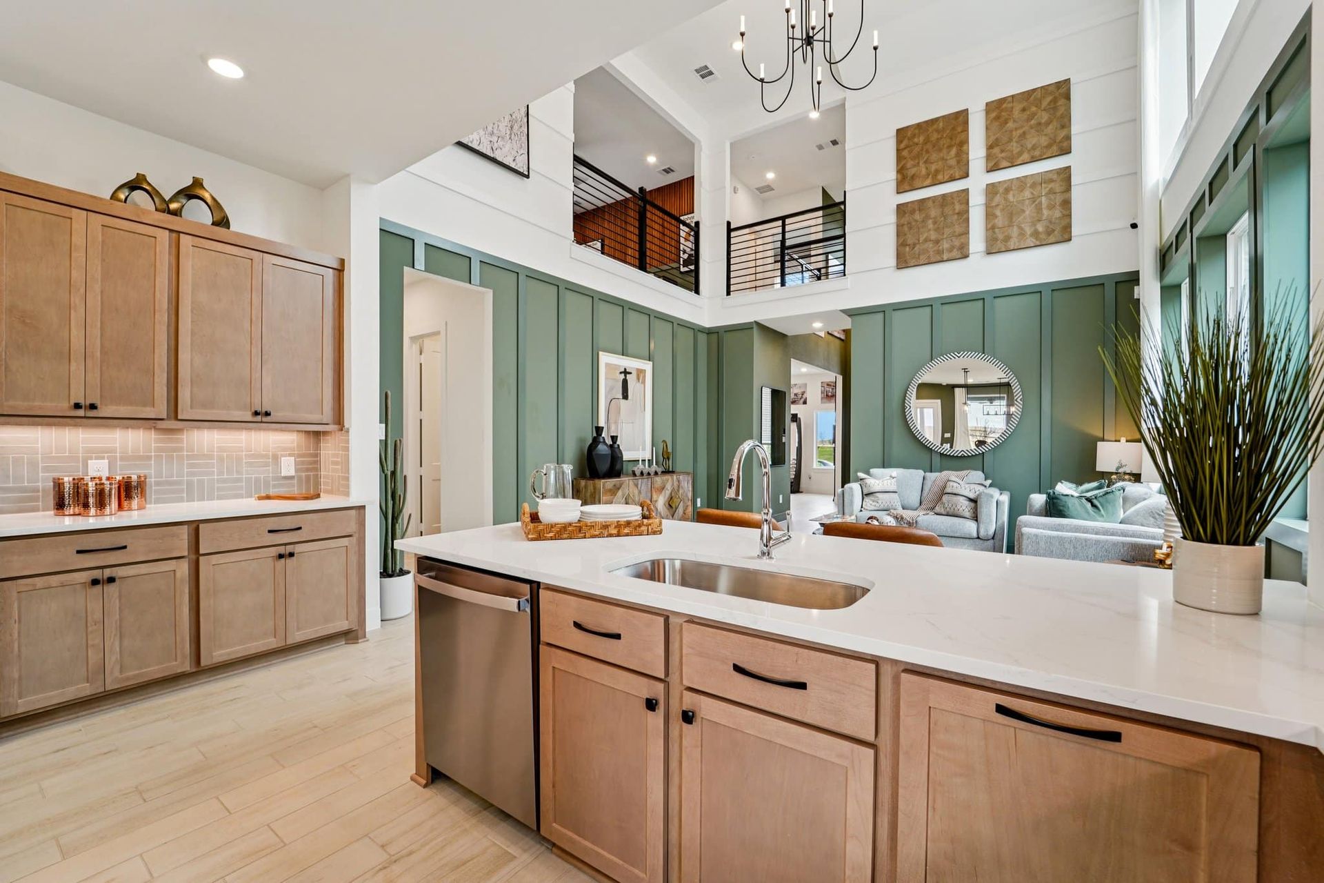 12-web-or-mls-Sawyer-Mountain-Dr-S0603-012.jpg