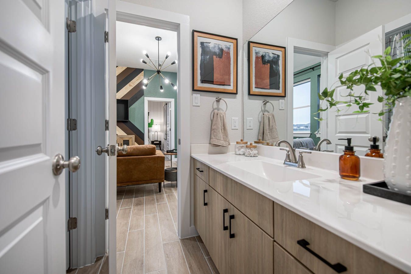 CTX-CHESMAR-AVAfloorplan-716Willowbrook-modelhome-slider-6.jpg