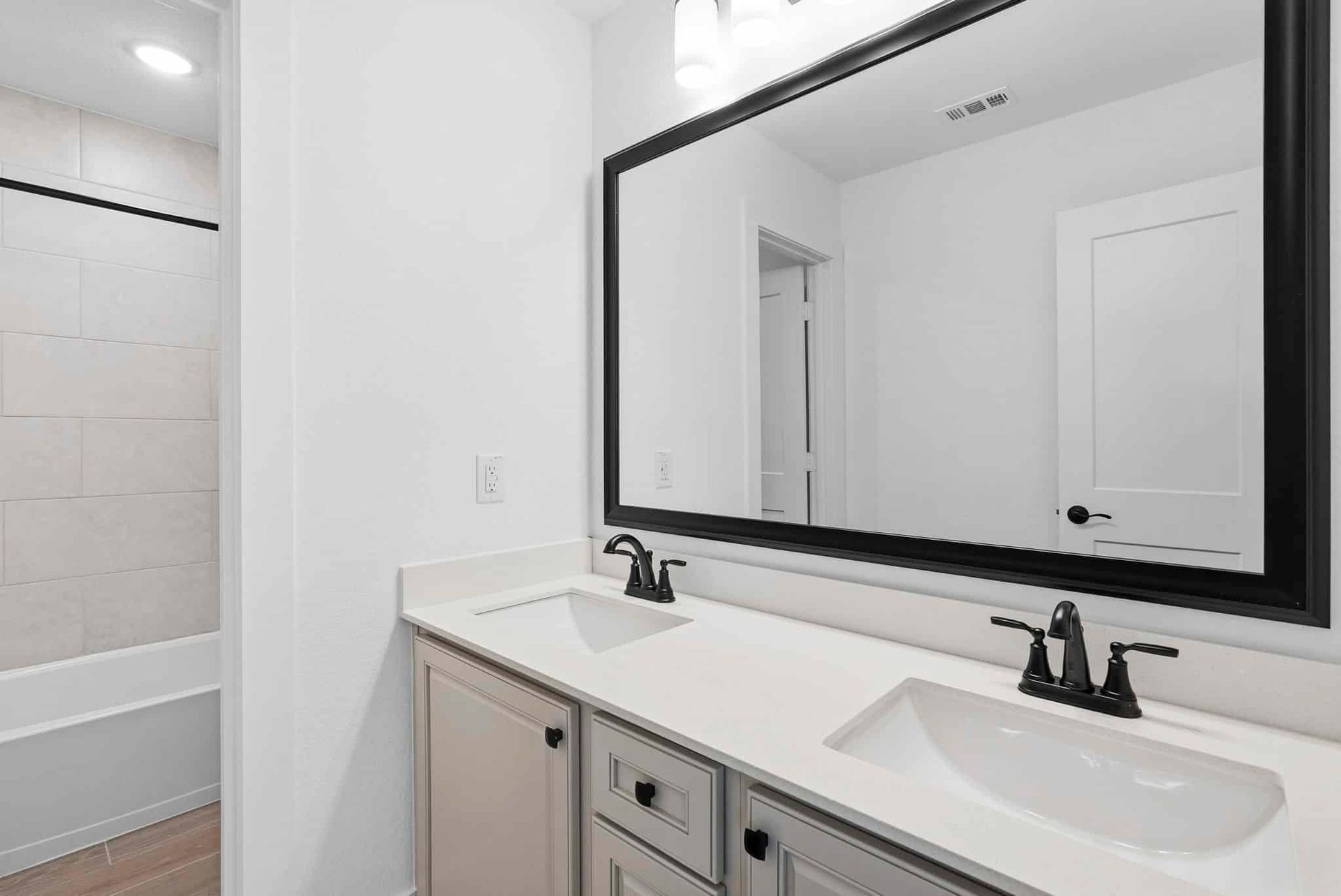 36-web-or-mls-DSC01783.jpg