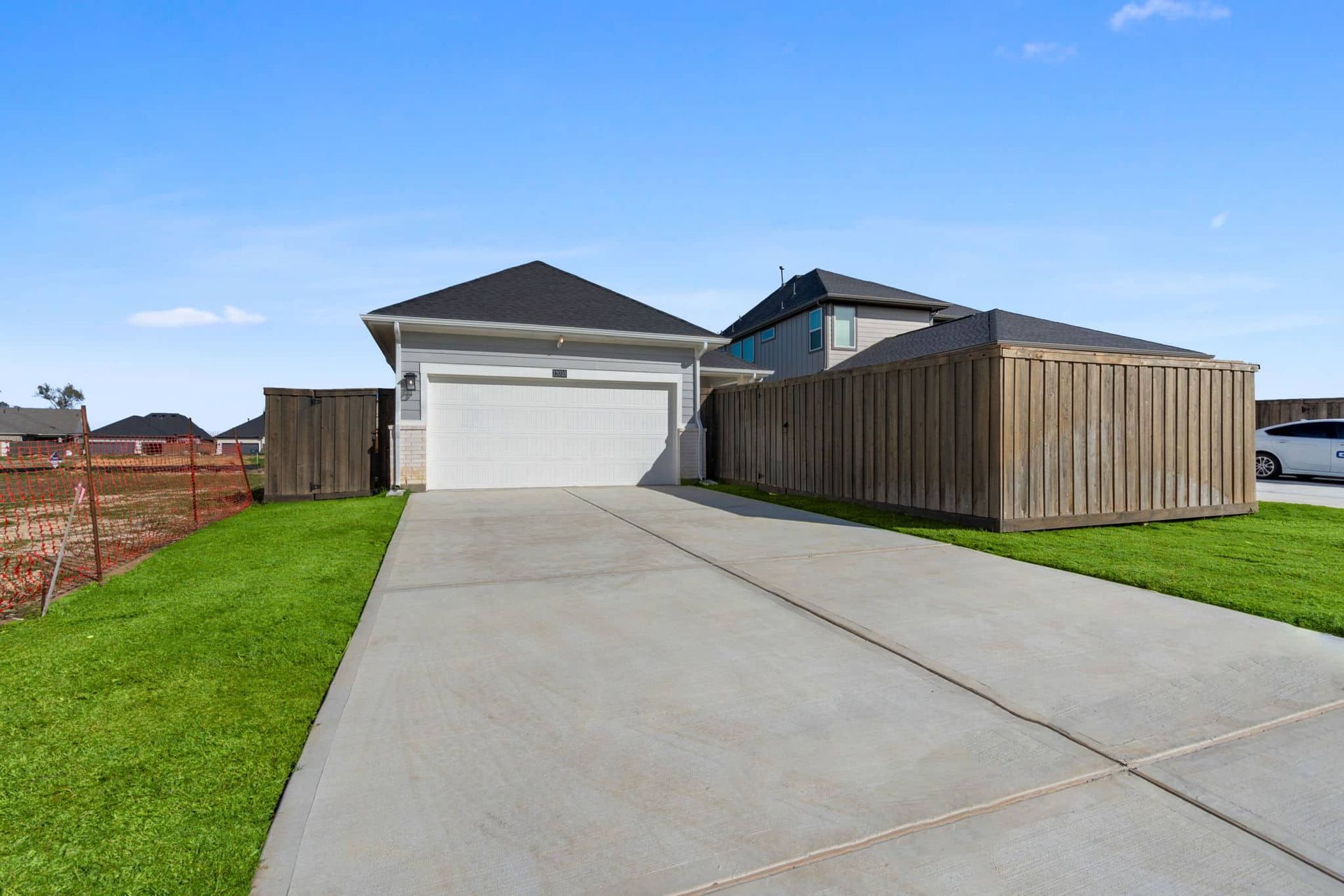 27-web-or-mls-MK301445.jpg