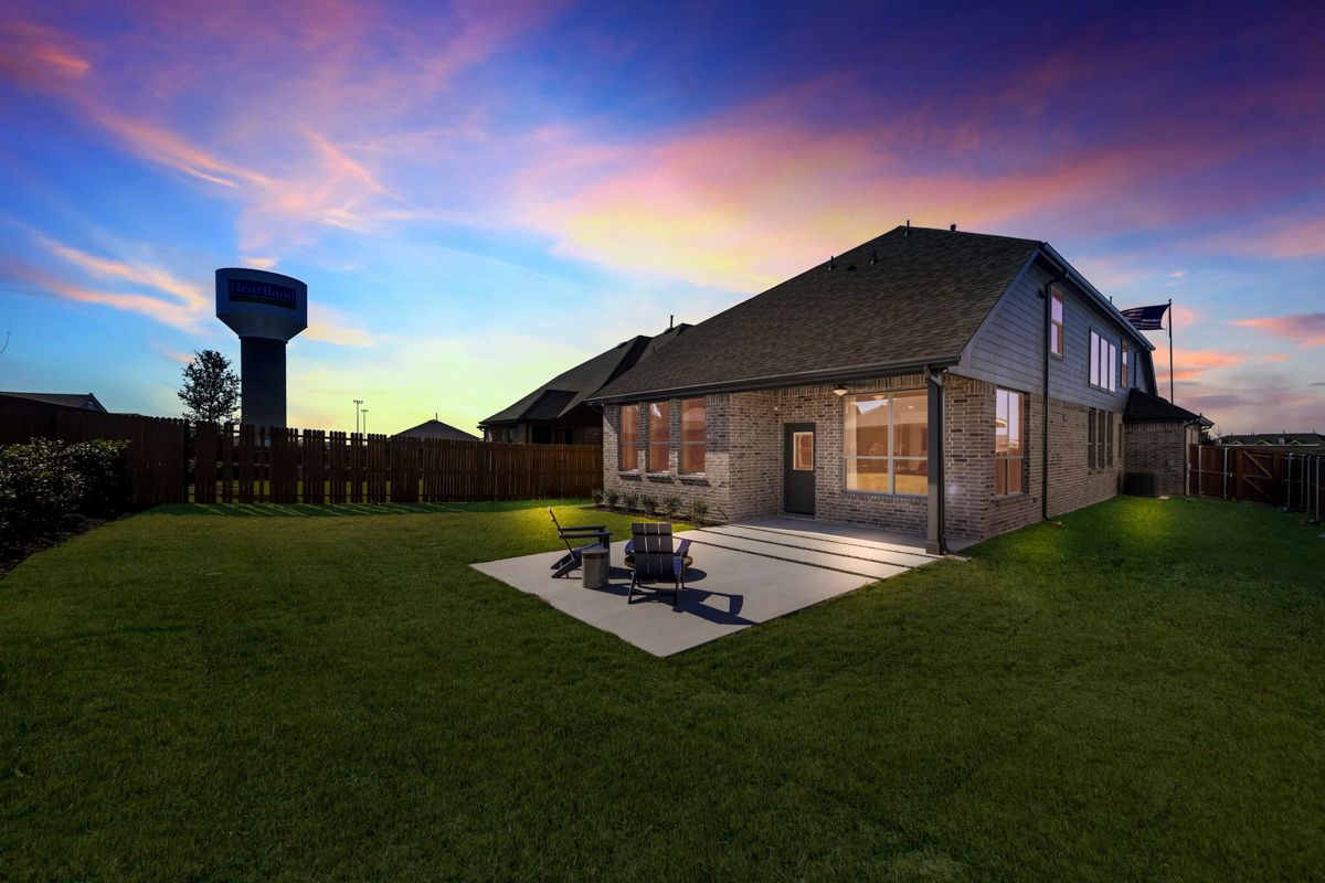 24_3910HometownBlvd_024_mls.jpg