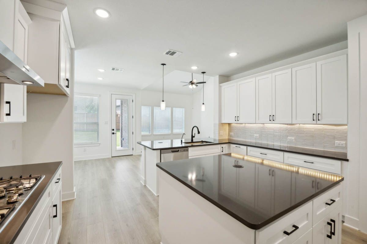 3906-Ashland-Gallery-8.jpg
