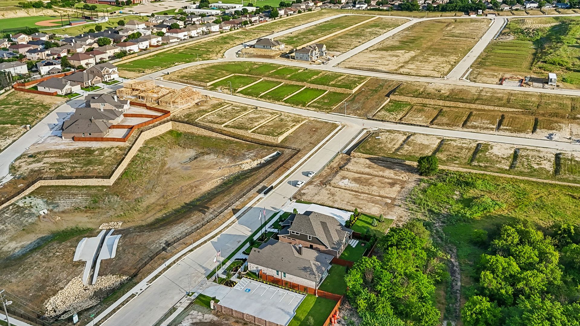 CHE-Madison-DFW-Drone-EXT5-Westpoint-Park-RET_LgWeb.jpg