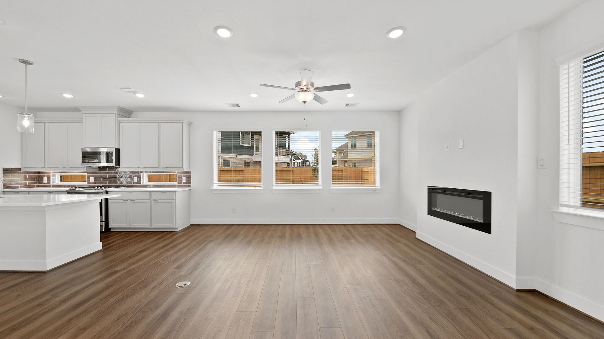 11810-Chalk-Hill-Court-Humble-TX-77346-16.jpg