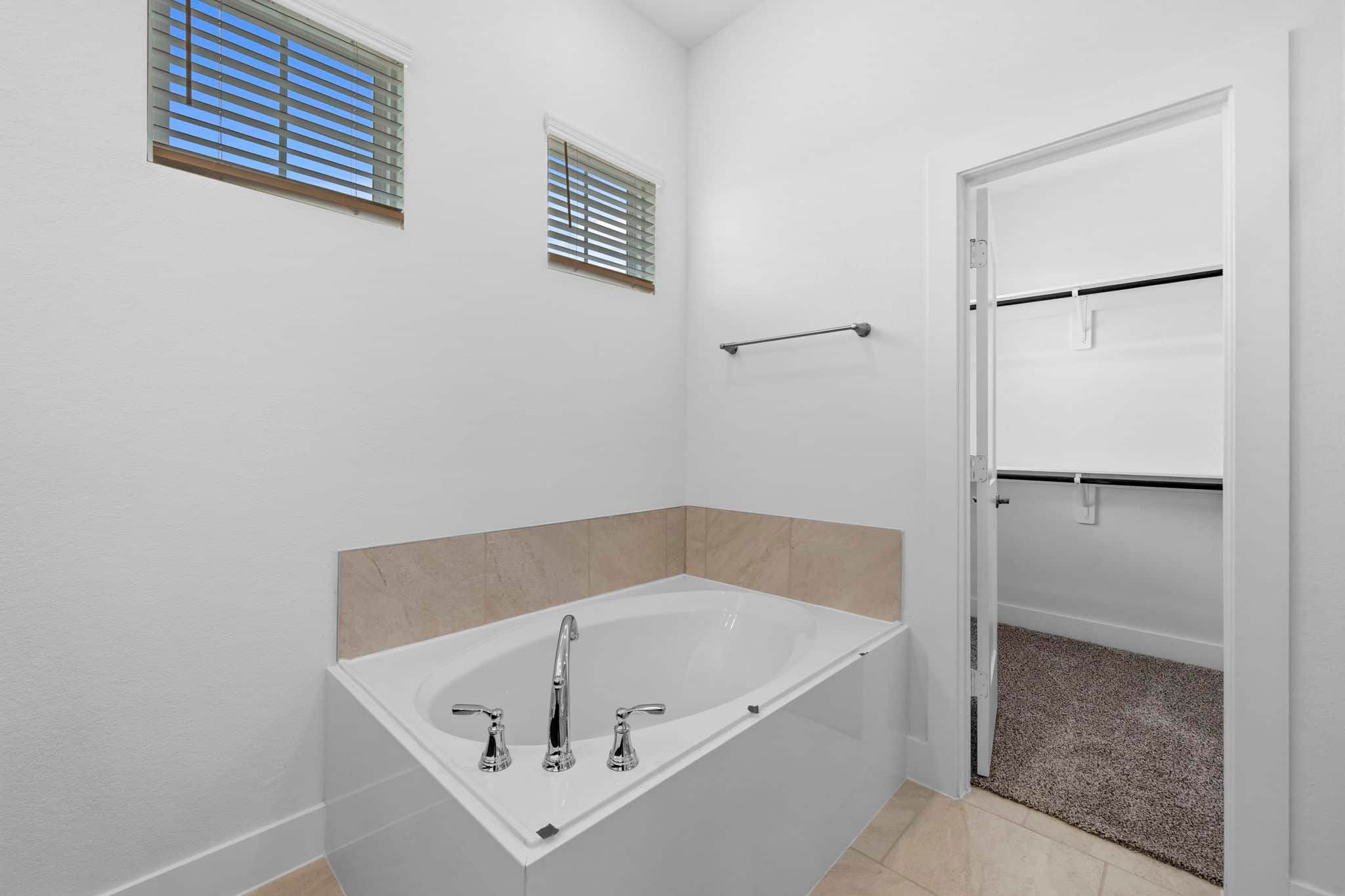 28-web-or-mls-DSC06149.jpg